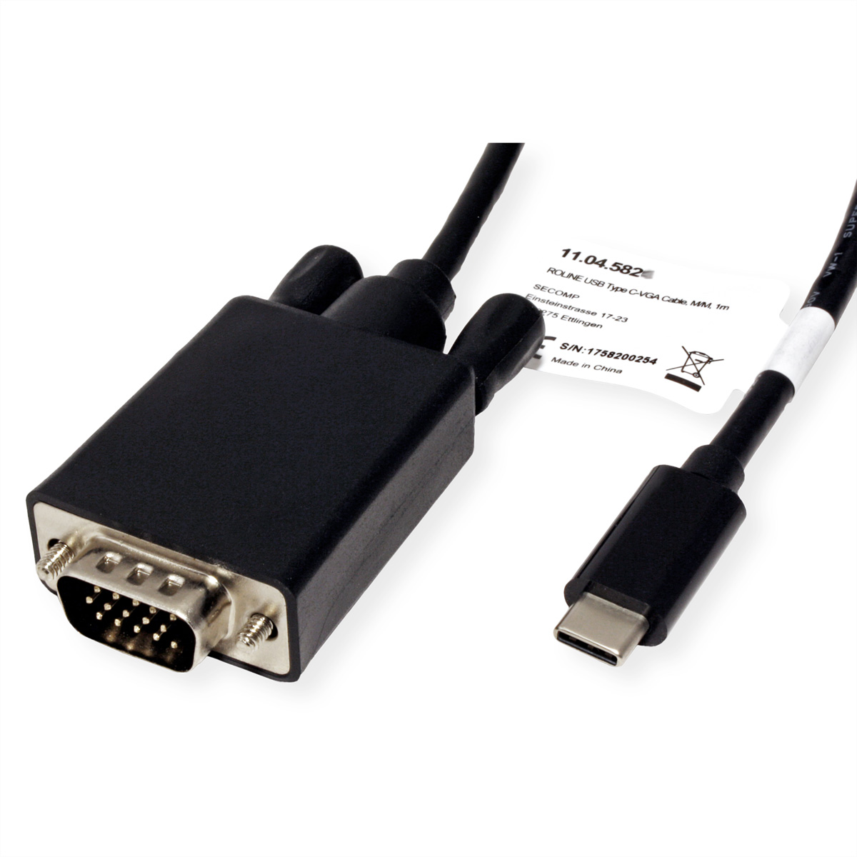 Schwarzes USB-C-auf-VGA-Adapterkabel mit weißem Aufkleber. Weißer Hintergrund.