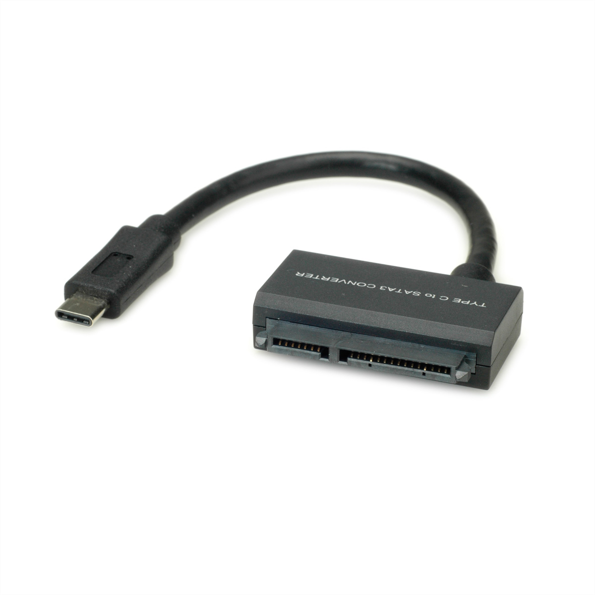 Convertisseur noir Type C vers SATA3. Il a un port Type C d'un côté et un port SATA de l'autre.