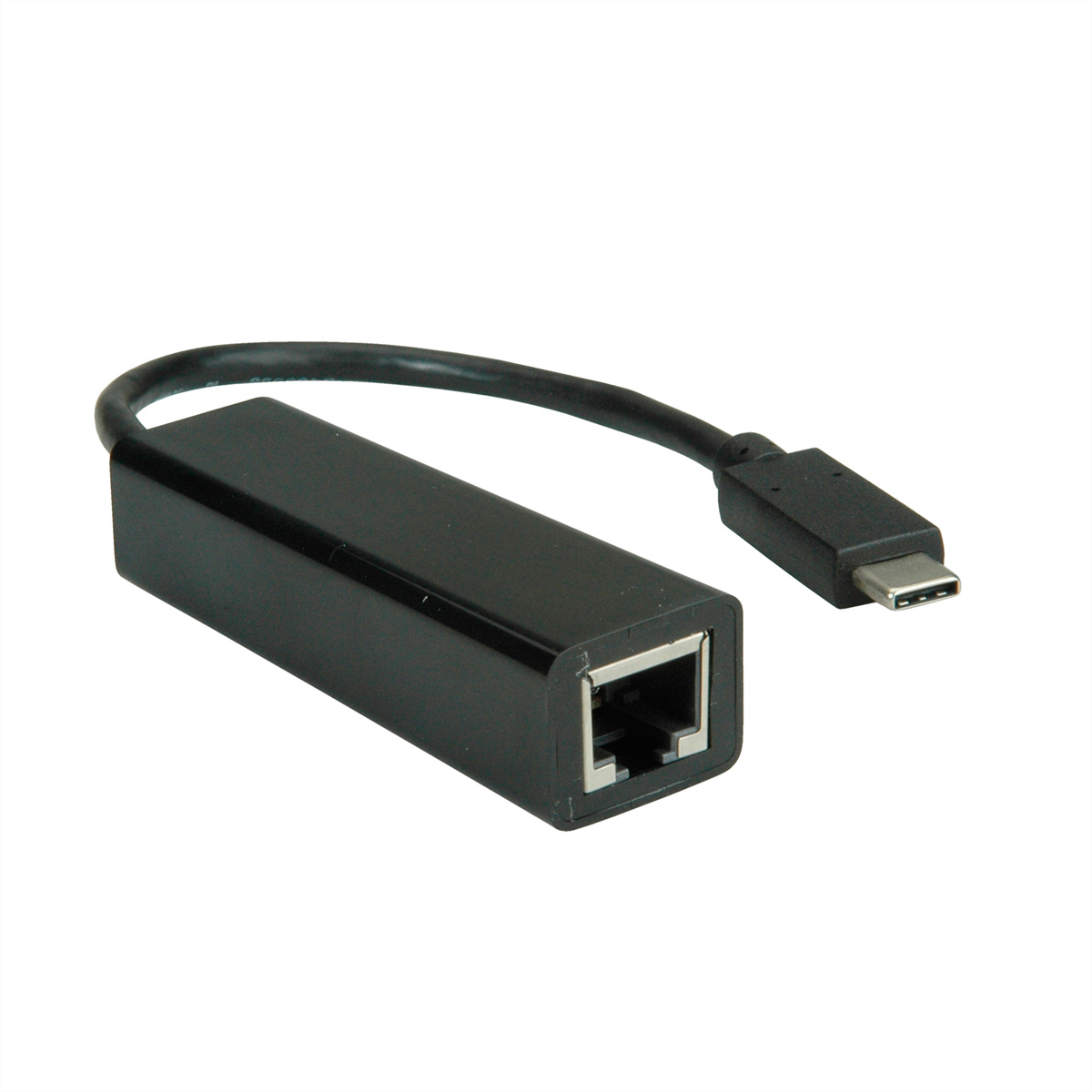 Zwarte USB-C naar Ethernet-adapter. De adapter staat op een witte achtergrond.