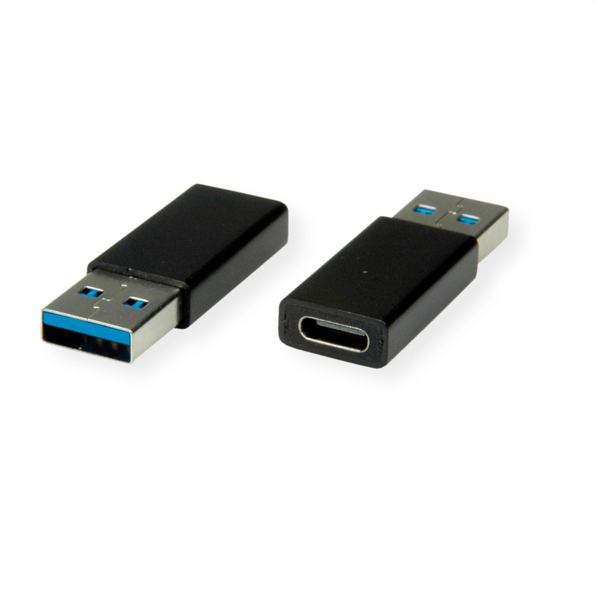 Zwei schwarze USB-Adapter: USB-A zu USB-C und USB-C zu USB-A. Sie liegen nebeneinander auf einer weißen Oberfläche.