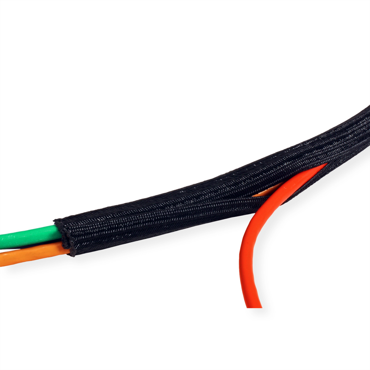 Kabel in einer schwarzen Netzummantelung. Die Kabel sind grün, orange und schwarz.