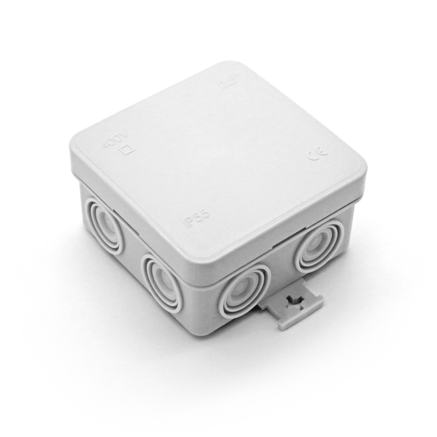 Weiße elektrische Anschlussdose mit mehreren Einstiegspunkten. Mit IP55 und 400V gekennzeichnet. Isoliert auf weißem Hintergrund.