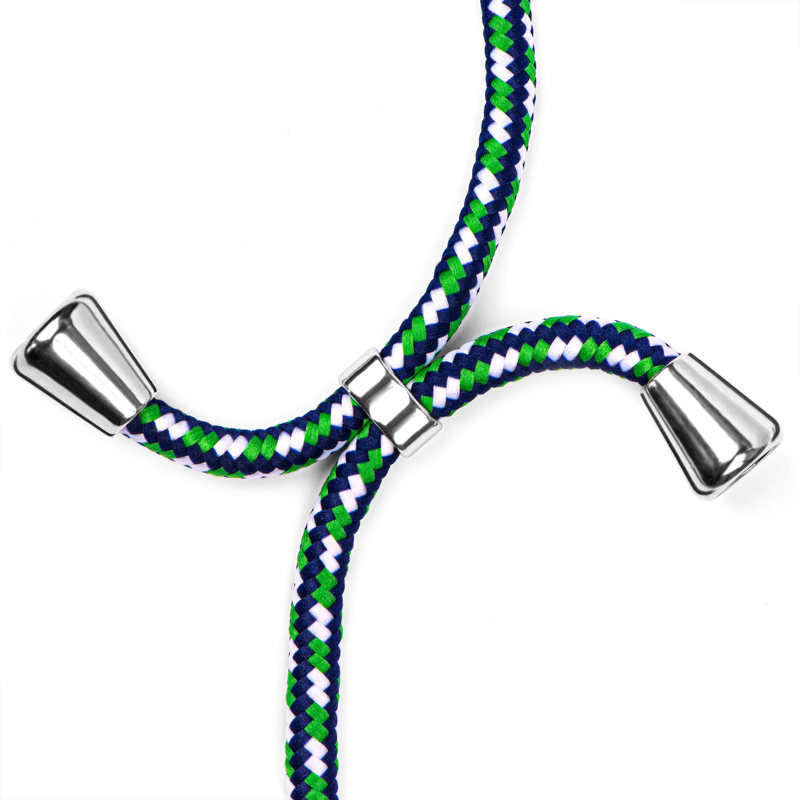 Nahaufnahme eines blau, grün und weißen Handy-Lanyards mit silbernen Akzenten.