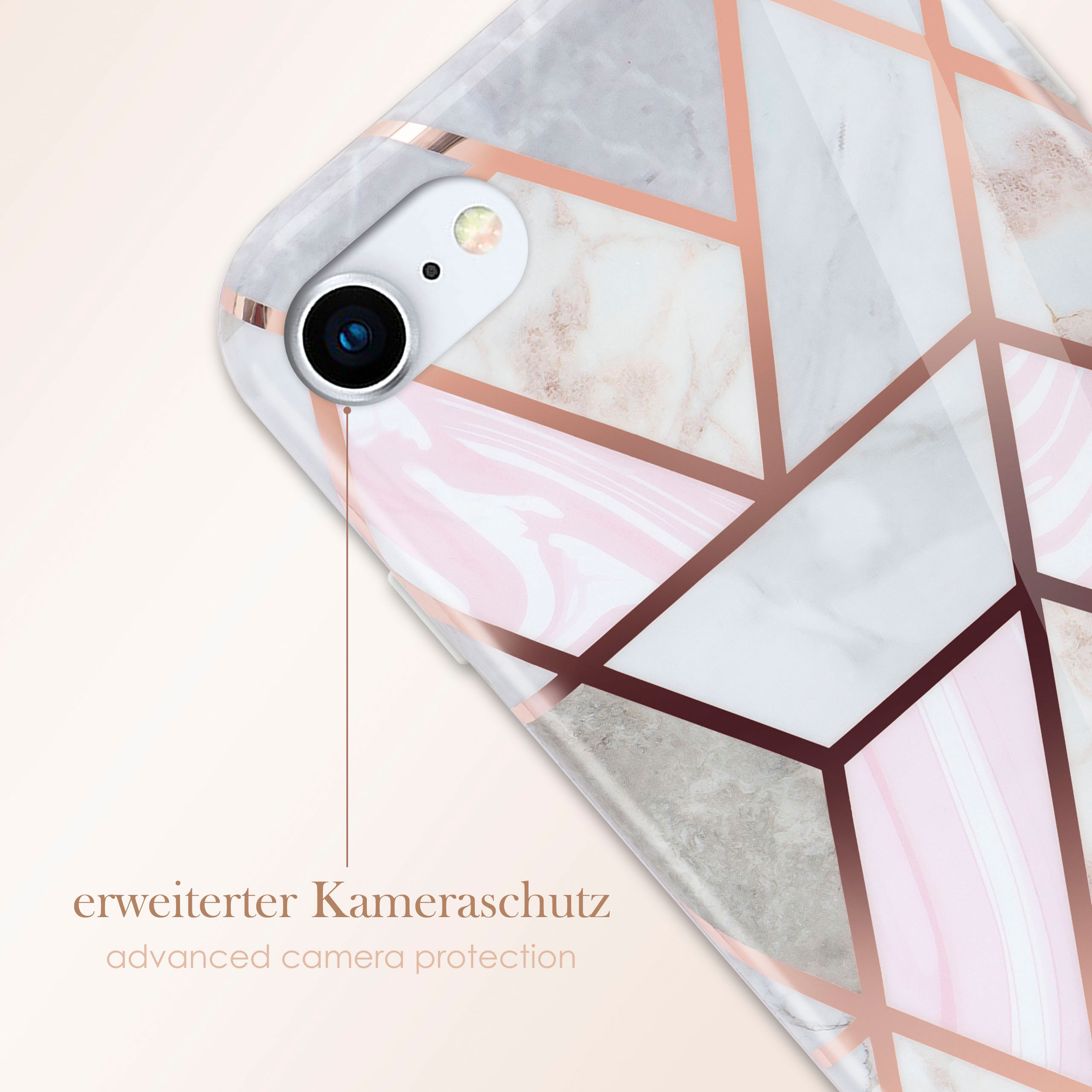 Nahaufnahme einer Handyhülle mit Marmor- und geometrischem Design. Die Hülle hat roségoldfarbene Akzente.