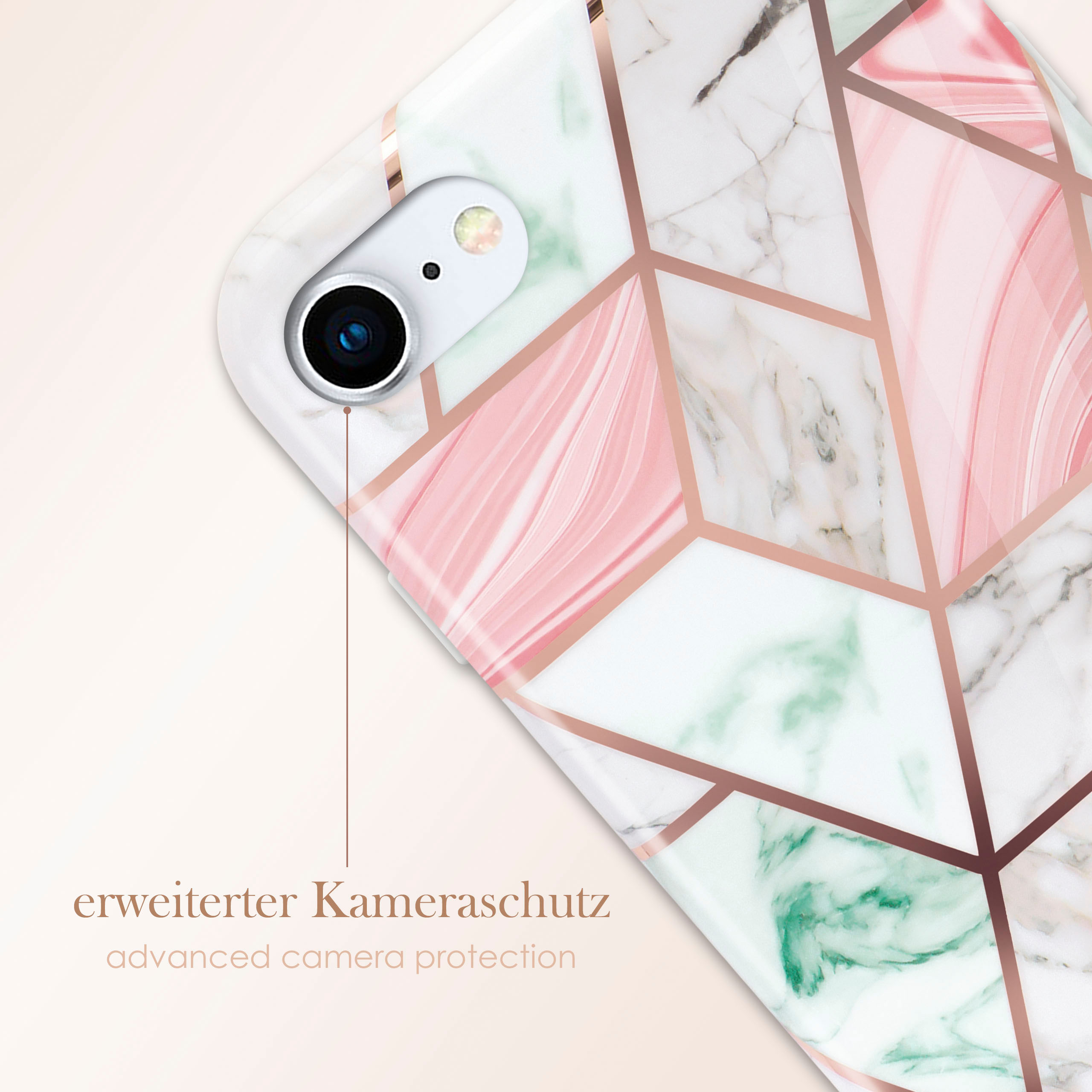 Nahaufnahme einer Handyhülle mit Marmormuster und geometrischem Design mit roségoldenen Akzenten.