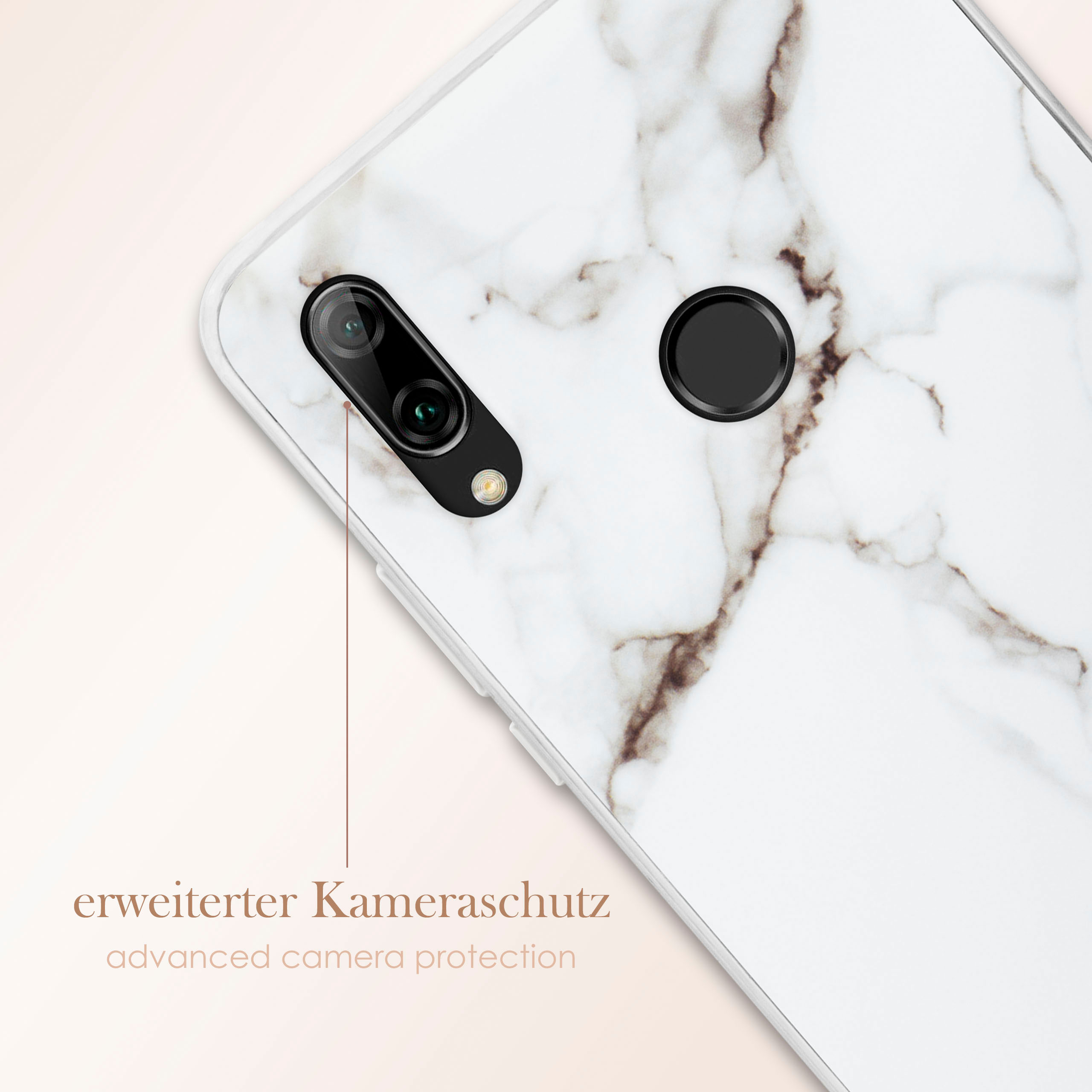 Nahaufnahme der Handyhülle mit Marmordesign, Kamera und Text „erweiterter Kameraschutz“.