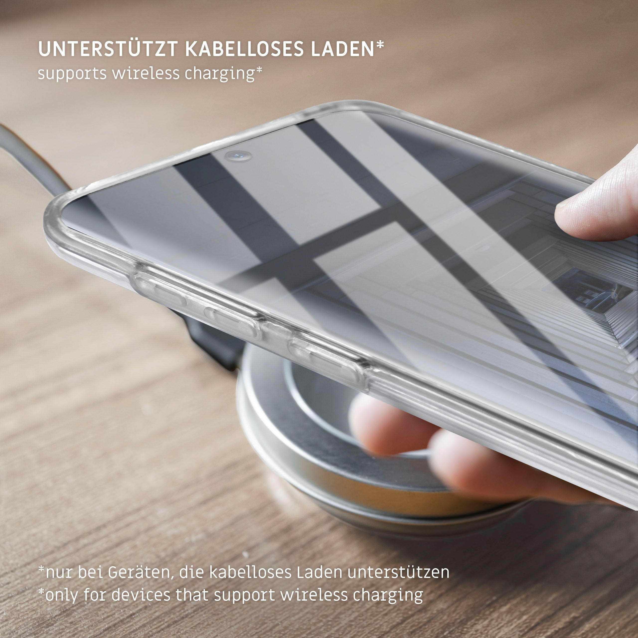 Telefon auf kabellosem Ladegerät, zeigt eine transparente Hülle. Text unterstützt kabelloses Laden.