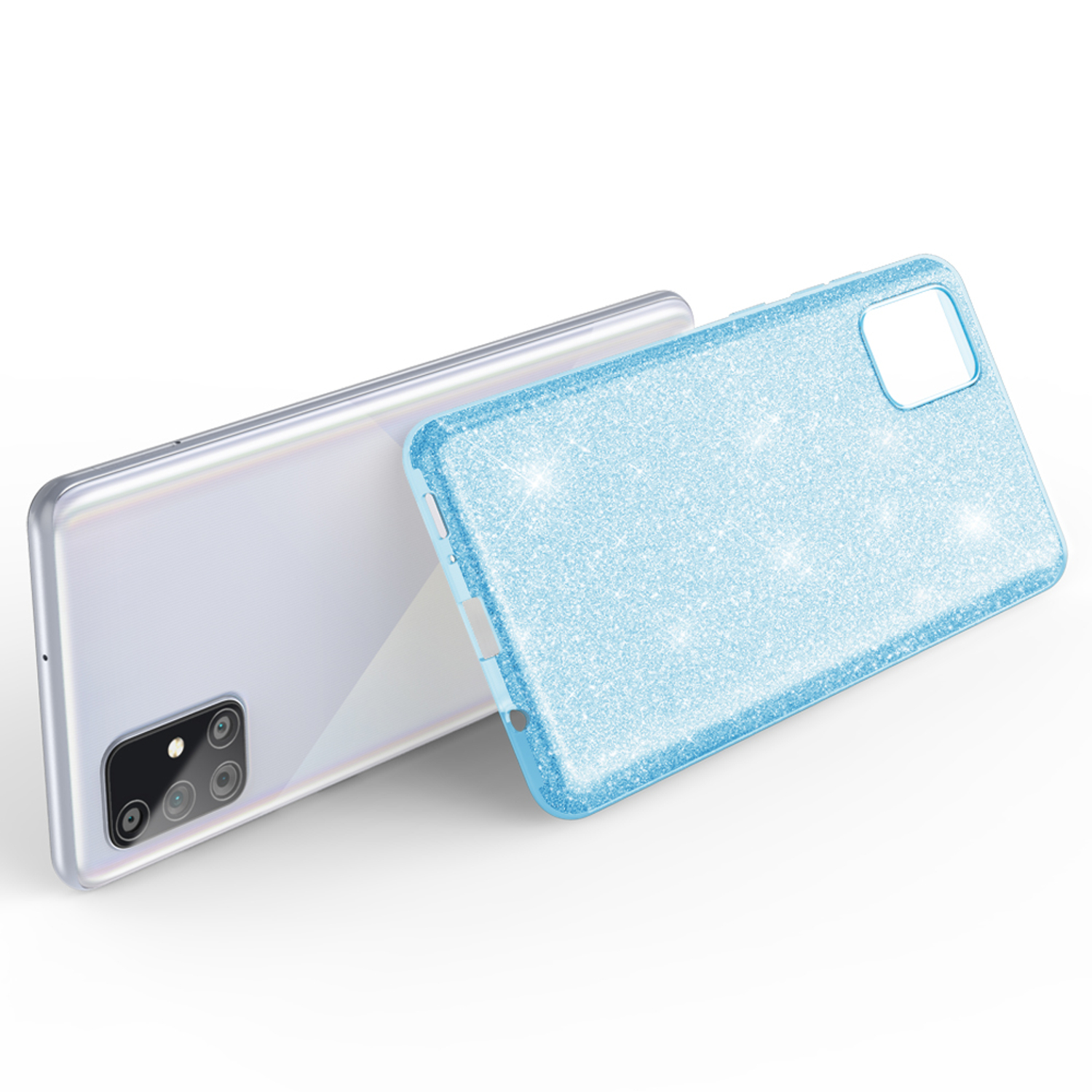 Eine hellblaue, glitzernde Handyhülle neben einem silbernen Telefon, vor weißem Hintergrund.