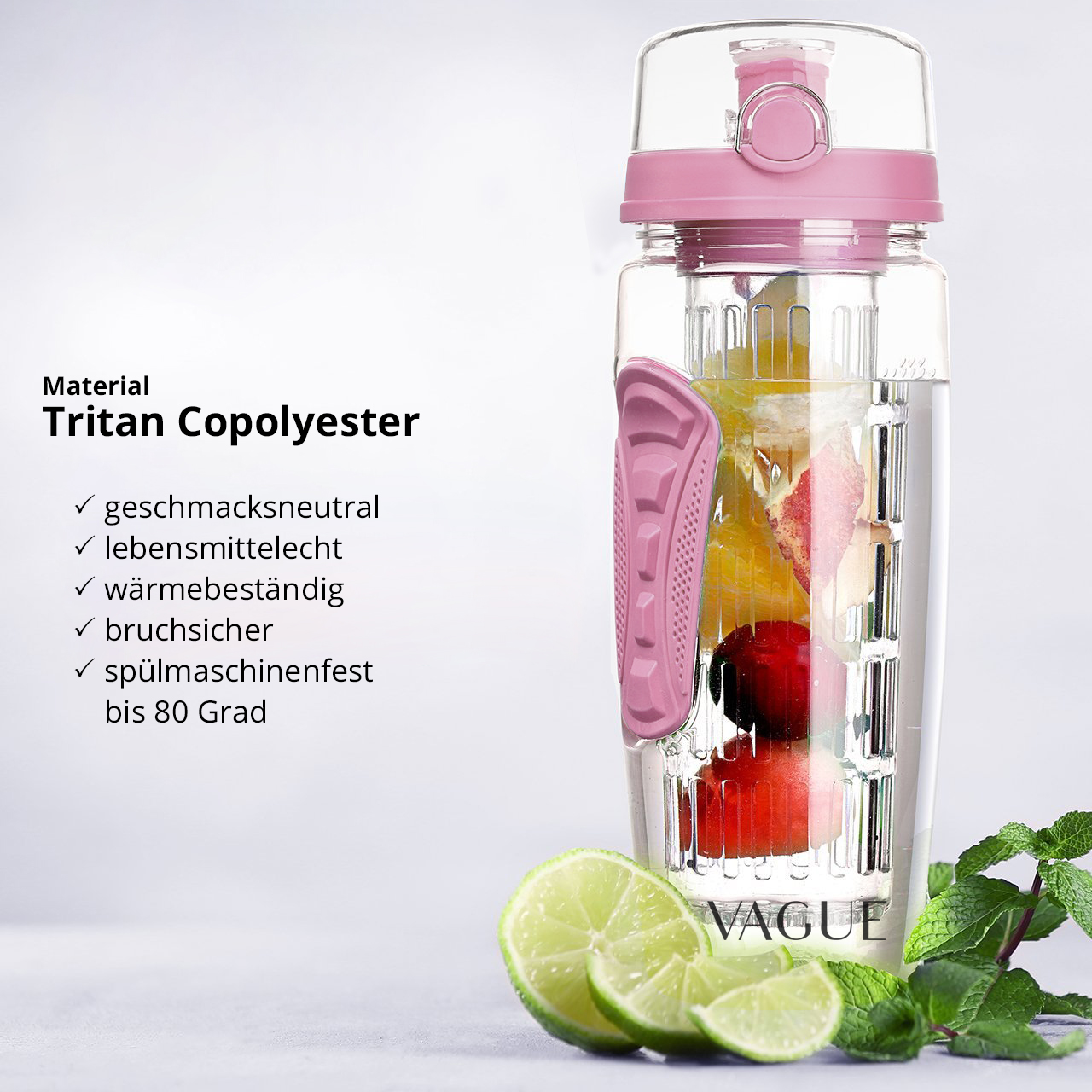 Eine rosa Wasserflasche mit Früchten und Limettenscheiben.