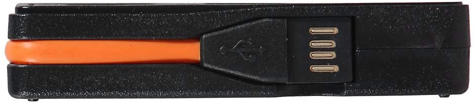 Nahaufnahme eines schwarzen Geräts mit einem orangefarbenen Streifen und einem USB-Anschluss.