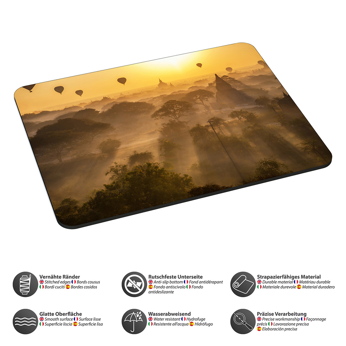 Mauspad mit Sonnenaufgang über nebliger Landschaft mit Heißluftballons und Tempel.
