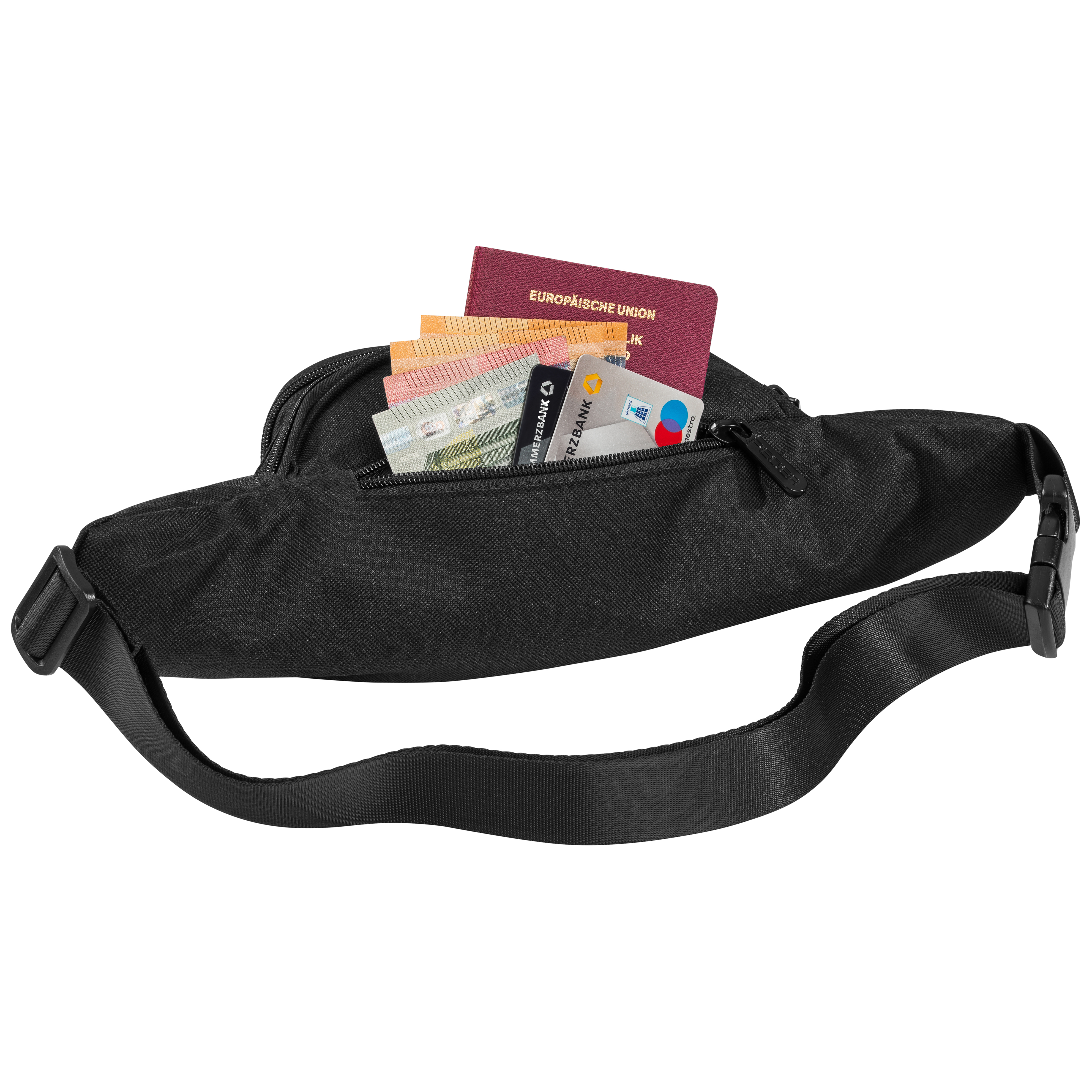 Schwarze Bauchtasche mit schwarzem Riemen. Reisepass, Bargeld und Kreditkarten sind darin.