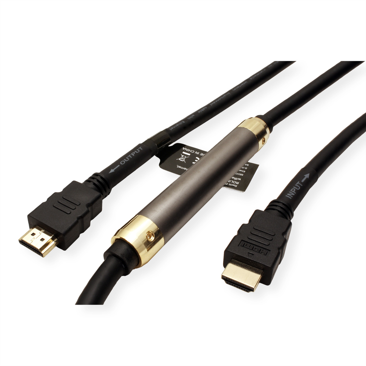 HDMI-kabels aangesloten op een apparaat. Kabels zijn zwart, met gouden uiteinden. Eén kabel heeft een output label.