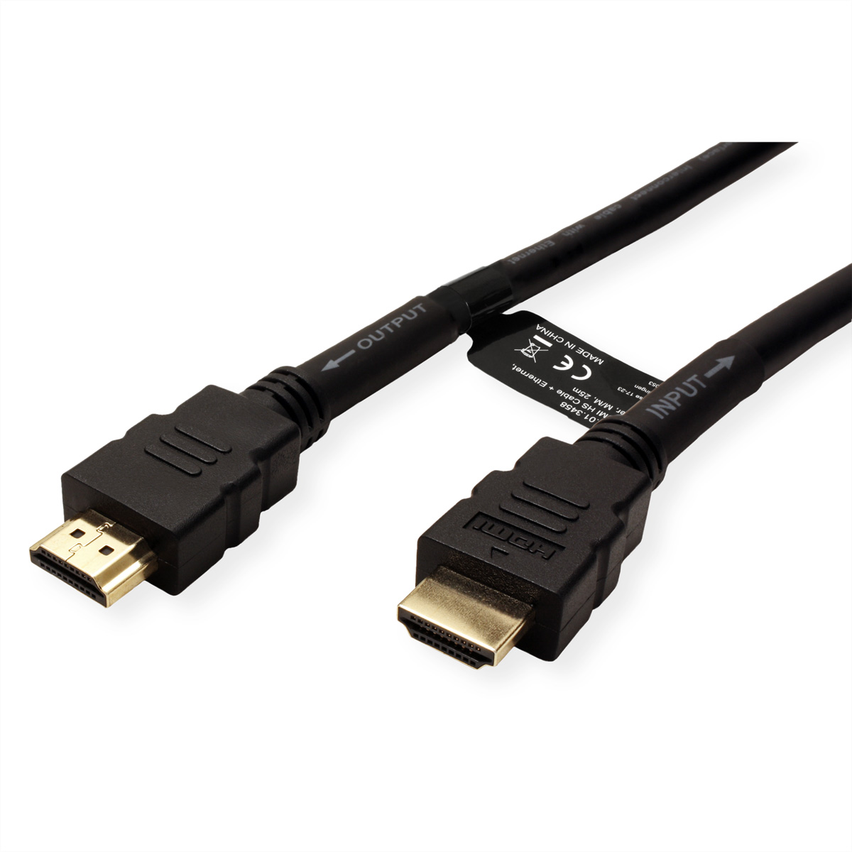 Zwarte HDMI-kabel met connectoren. Witte achtergrond.