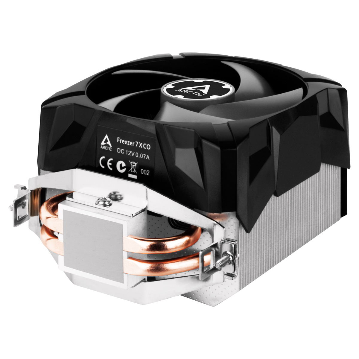 Un dissipatore per PC nero con ventola e tubi di calore in rame.