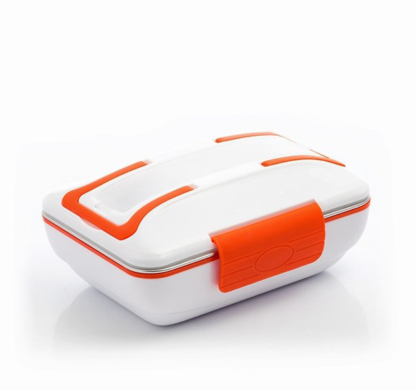 Weiße Brotdose mit orangenen Akzenten. Deckel hat einen orangenen Verschluss. Isoliert auf weißem Hintergrund.