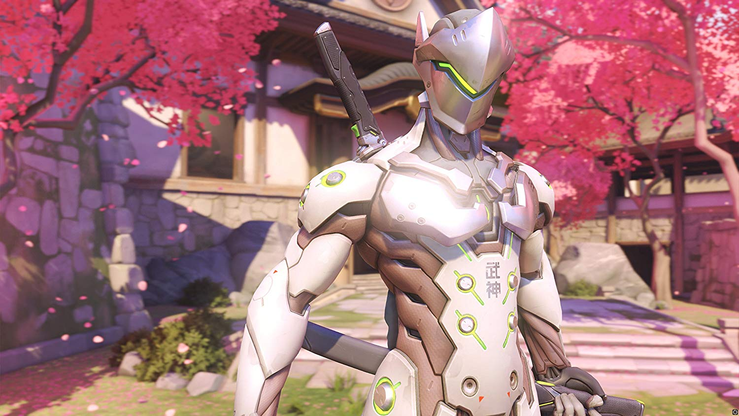 Genji aus Overwatch. Weiße und grüne Rüstung, Katana, Kirschblüten-Hintergrund.