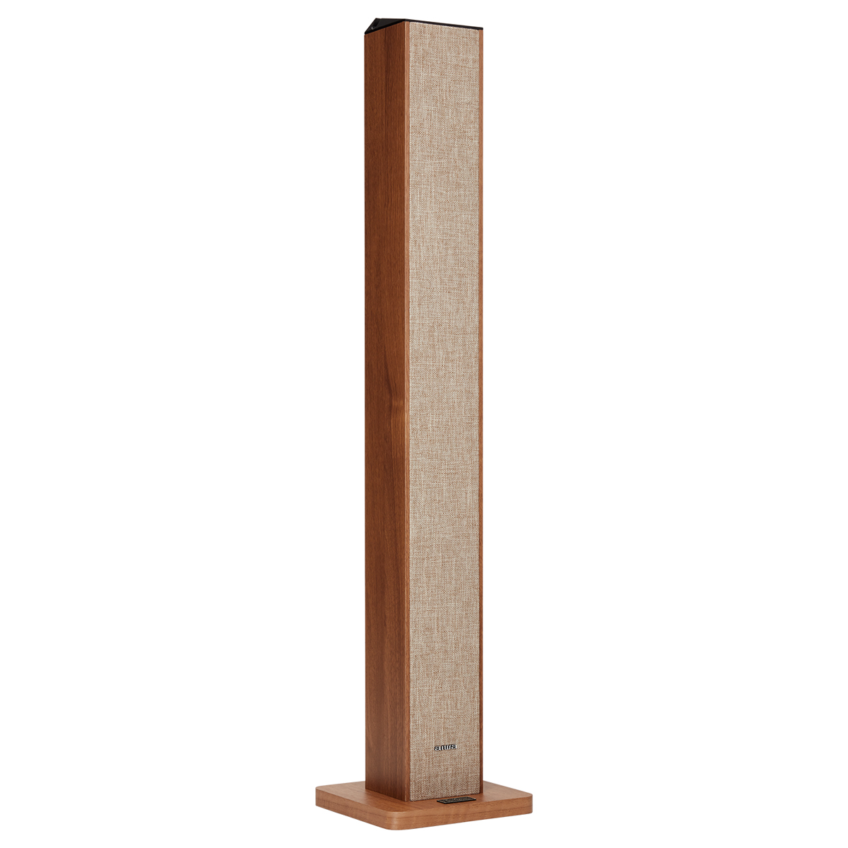 Ein hoher Holz-Lautsprecher mit einem Stoffpaneel in der Mitte und einem Holzsockel.