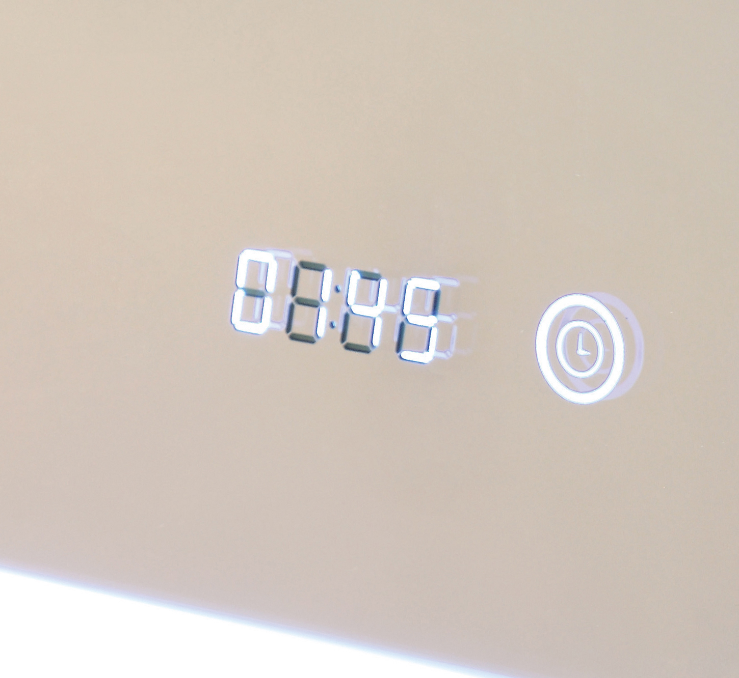 HOKO HOKO LED Badspiegel Kaltweiß mit Uhr 60x80cm Badspiegel Lichtfarbe