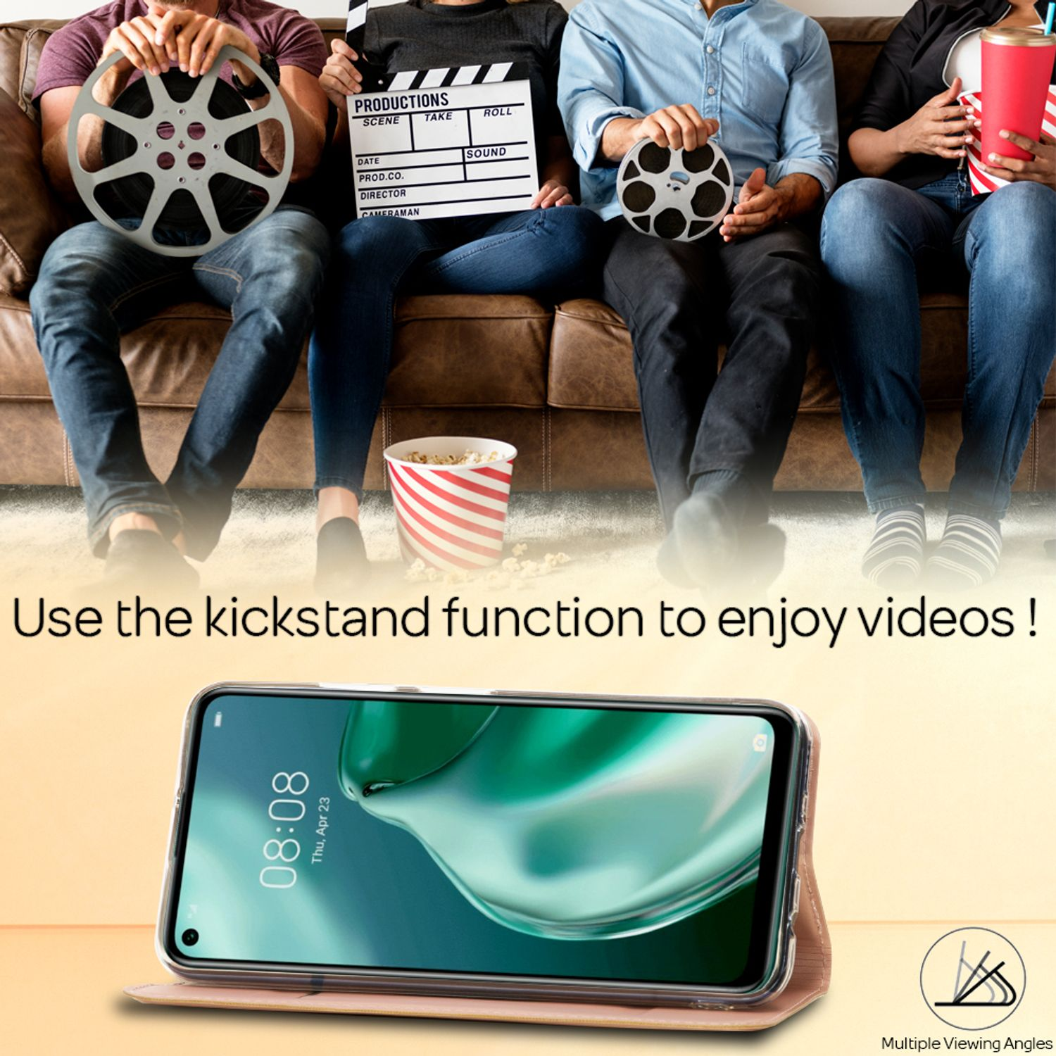 Menschen sitzen auf einem braunen Sofa, halten Filmrollen und Klappen. Telefon auf einem Ständer.