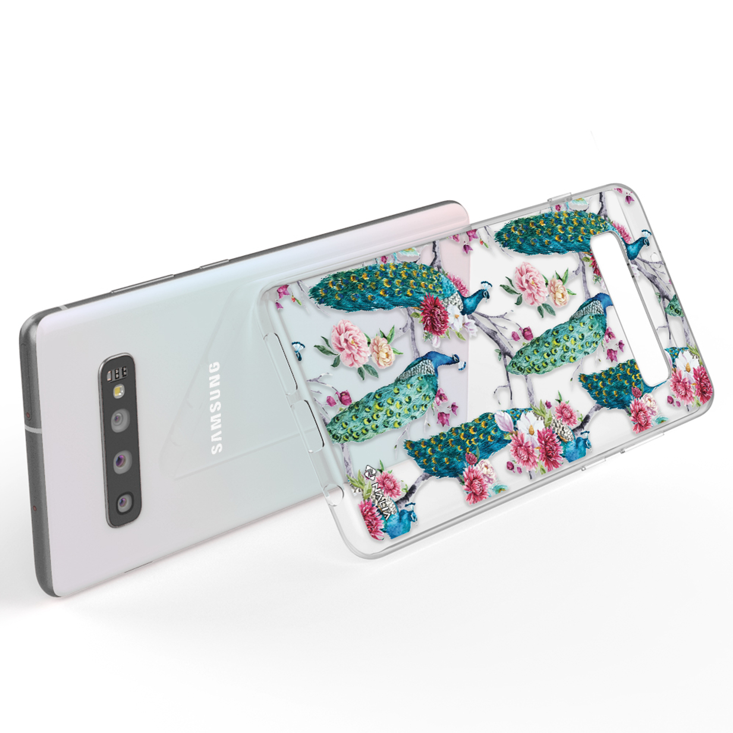 Telefon mit einer Hülle mit floralem Pfauendesign, das sich an einem weißen Samsung-Telefon anlehnt. Weißer Hintergrund.