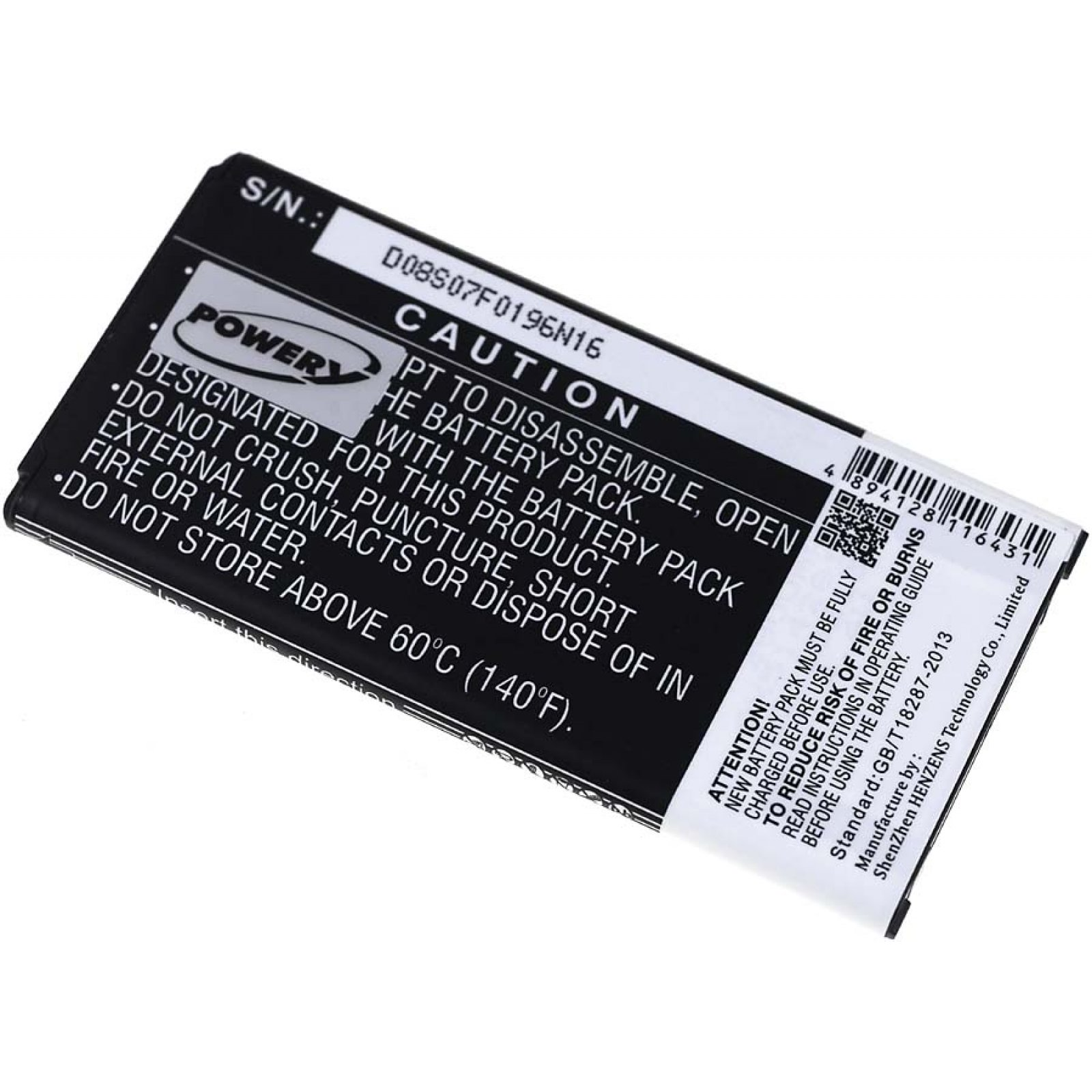 Ein Warnhinweis auf einer Batterie mit Text über Sicherheit, einem QR-Code und Barcode, vor Weiß.