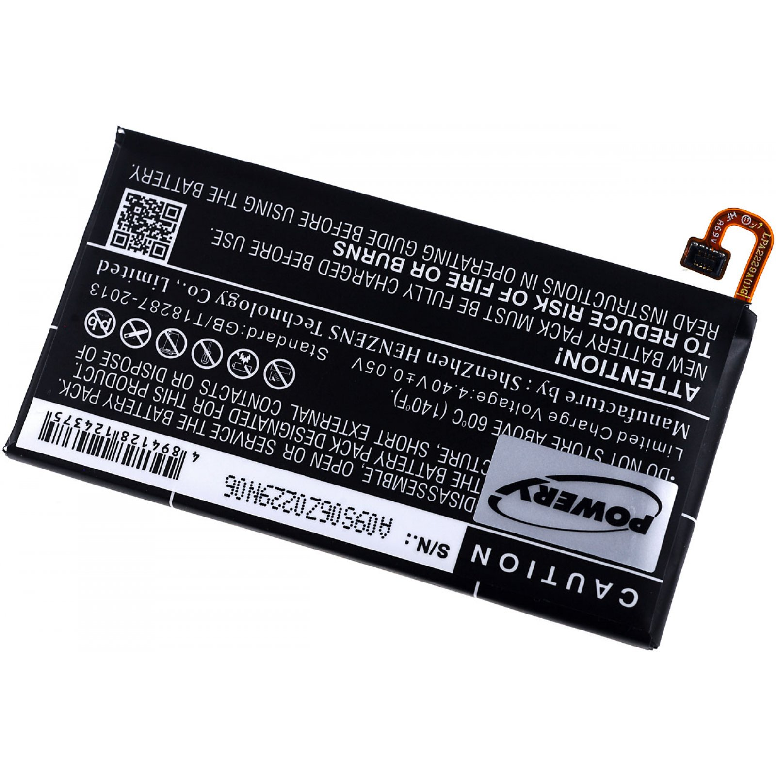 Una batería con una etiqueta de advertencia. La etiqueta tiene texto y códigos QR. Un pequeño cable flexible está adjunto.