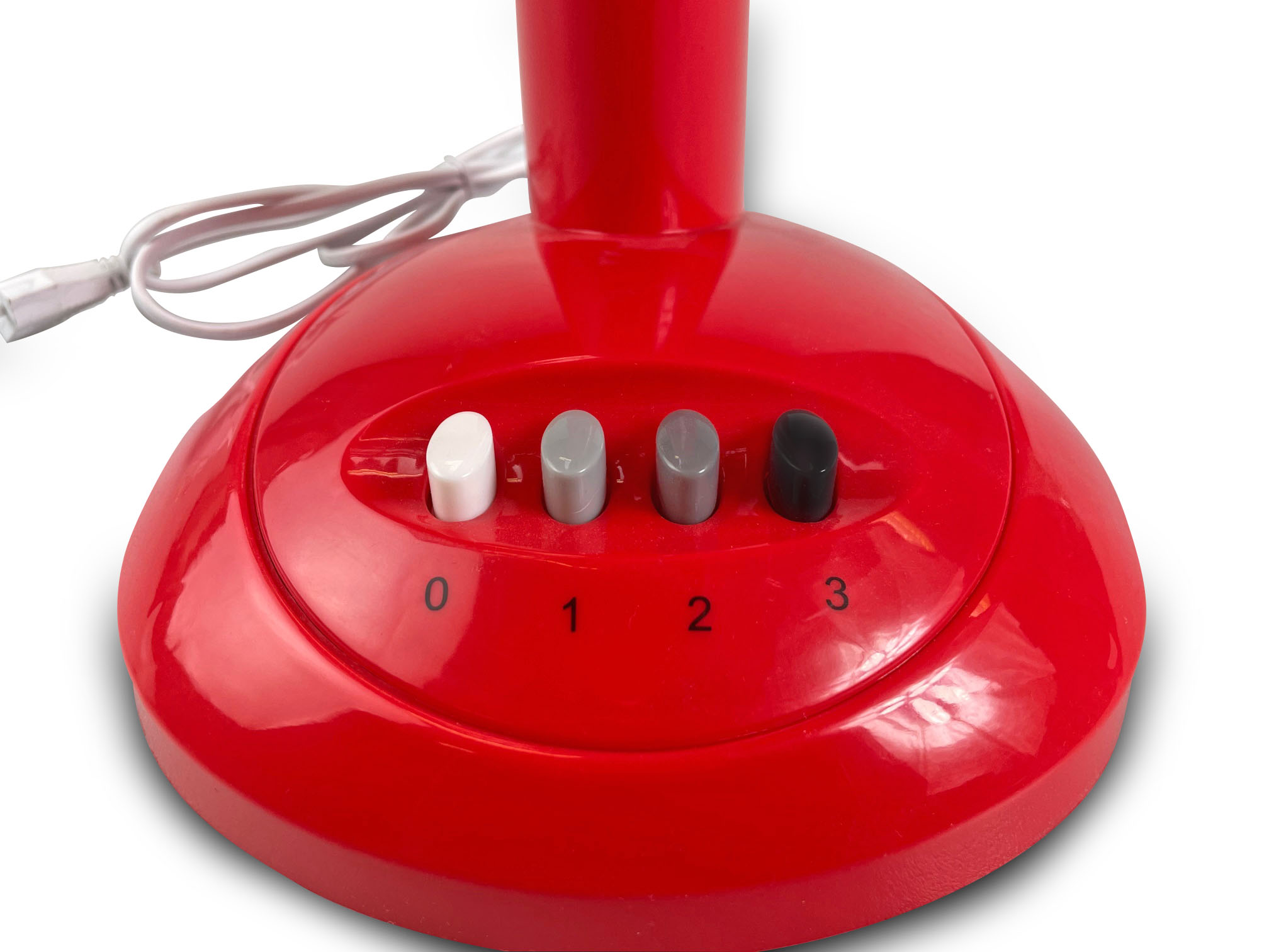 Czerwona podstawa wentylatora z przyciskami regulacji prędkości 0-3.