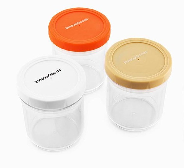 Tre barattoli di plastica trasparente con coperchi di diversi colori: arancione, bianco e beige. Tutti hanno l'etichetta InnovaGoods.