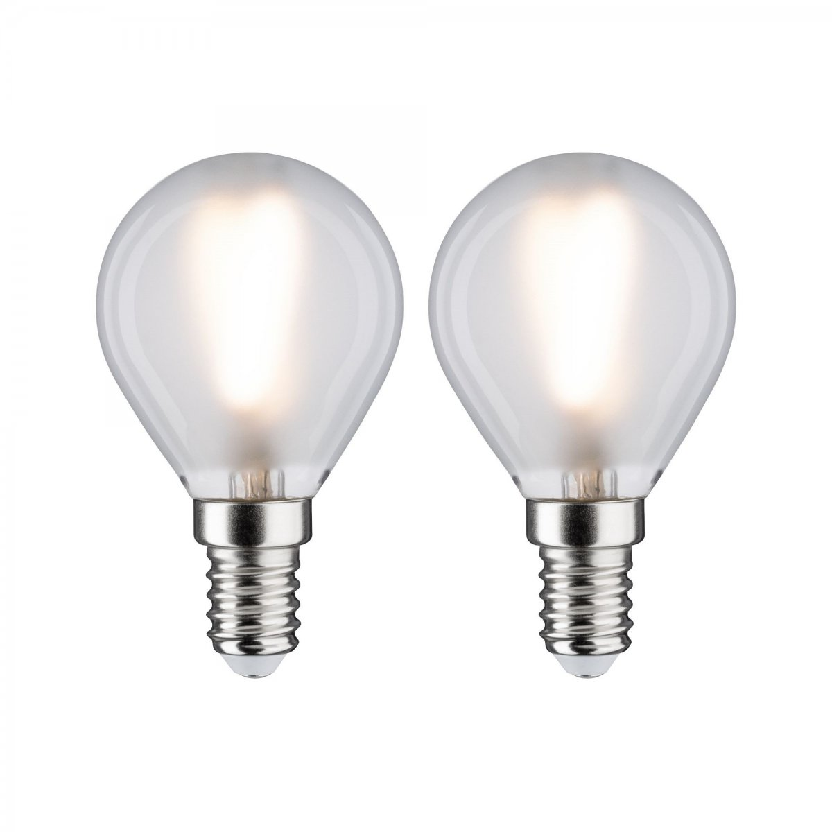Due lampadine smerigliate sono accese. Hanno una forma a goccia.