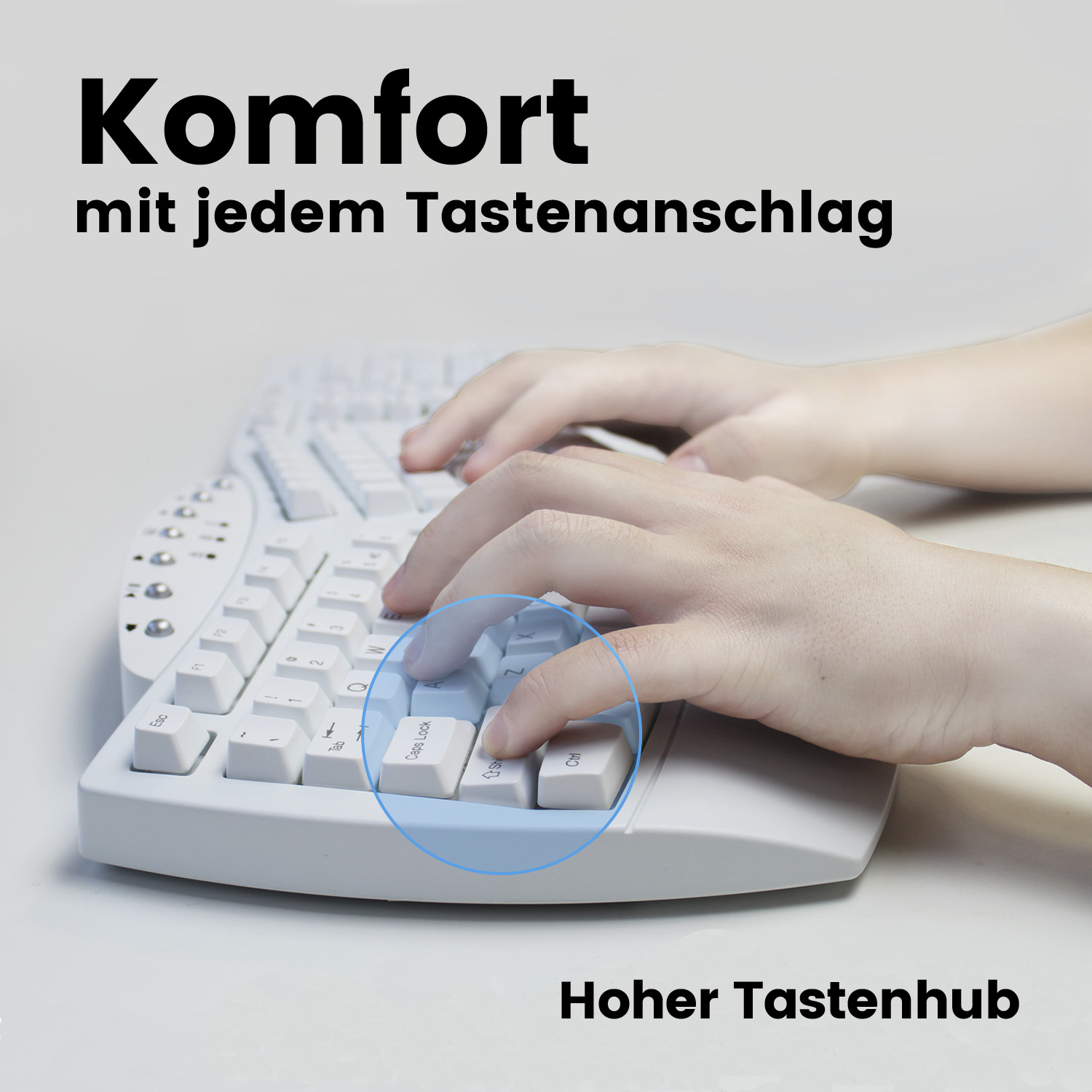 Hände, die auf einer weißen ergonomischen Tastatur tippen, mit einem blauen Kreis, der die "Del Lock"-Taste hervorhebt.