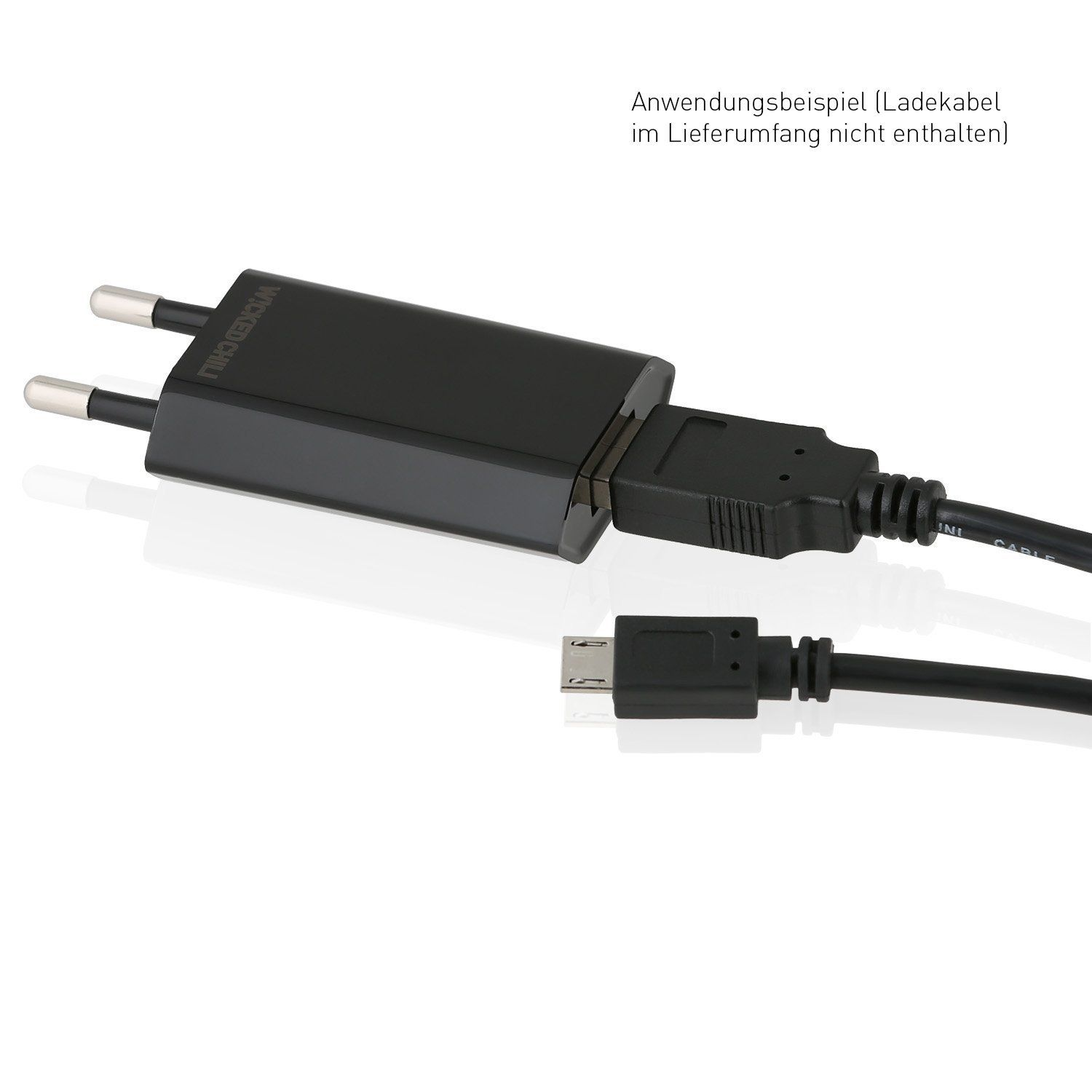 Schwarzes Ladegerät mit Micro-USB-Kabel und Zweipolstecker.