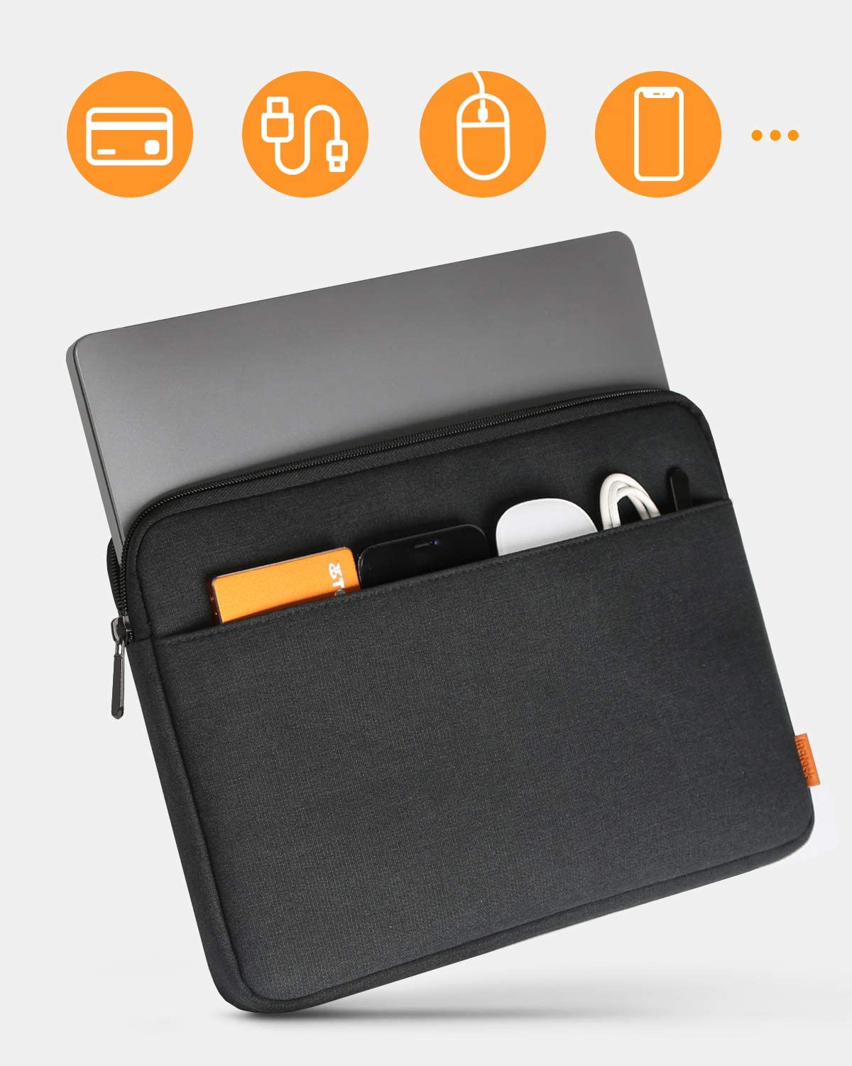 Eine schwarze Laptoptasche mit Laptop und anderen Gegenständen. Über der Tasche befinden sich Symbole.