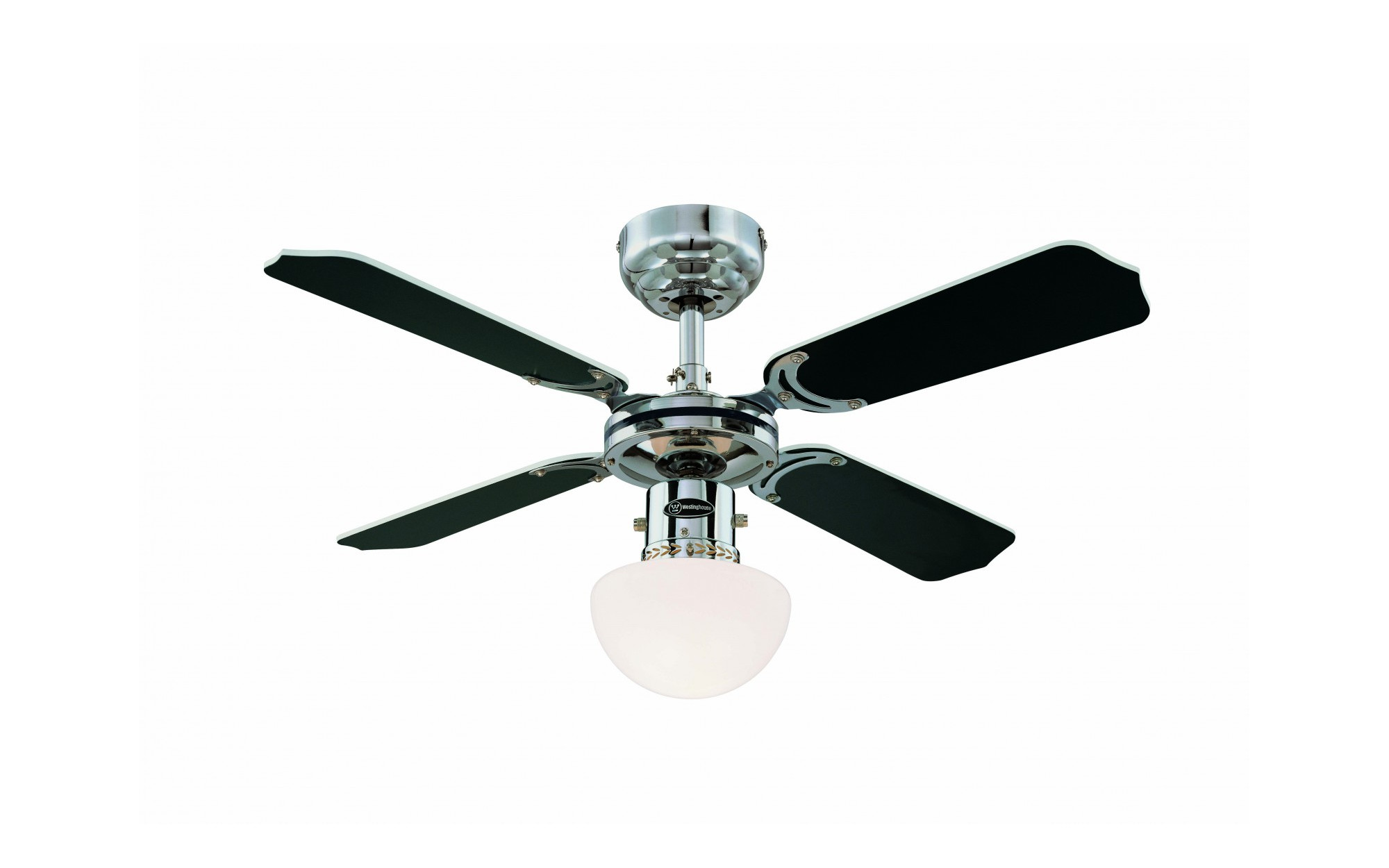Silberner Deckenventilator mit schwarzen Flügeln und weißem Licht.