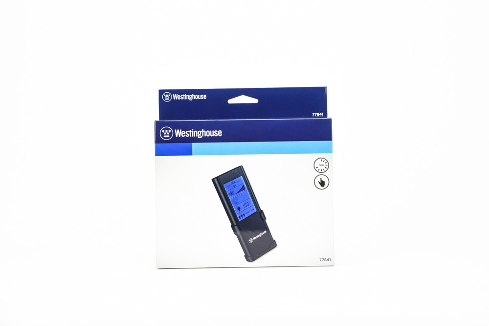 Weiße Box mit schwarzer Westinghouse-Fernbedienung und Produktdetails.