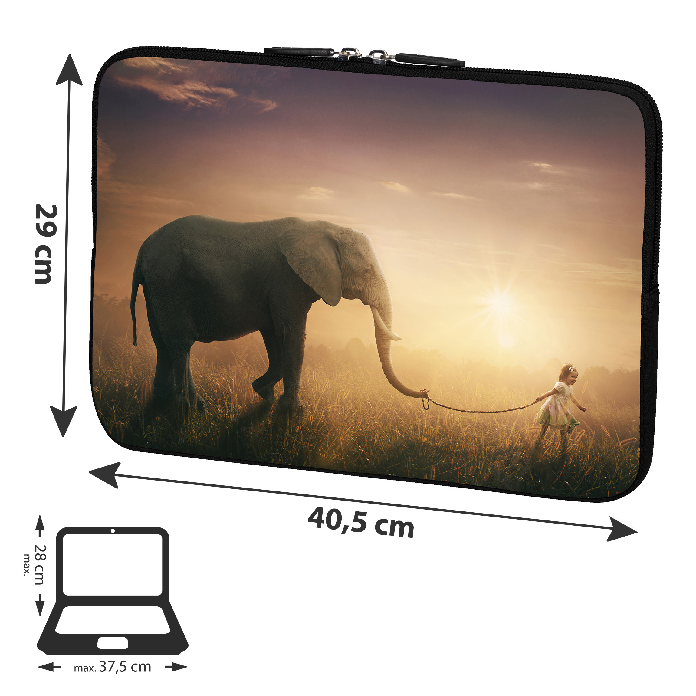 Elefant und Mädchen gehen bei Sonnenuntergang über ein Feld, Laptop-Hülle mit Maßen: 29x40,5 cm und 28x37,5 cm.