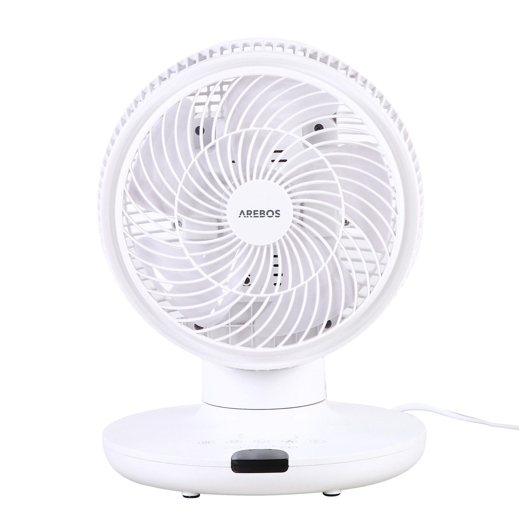 Weißer Schreibtischventilator mit rundem Sockel und drehbarem Ventilatorkopf. Es trägt den Markennamen.
