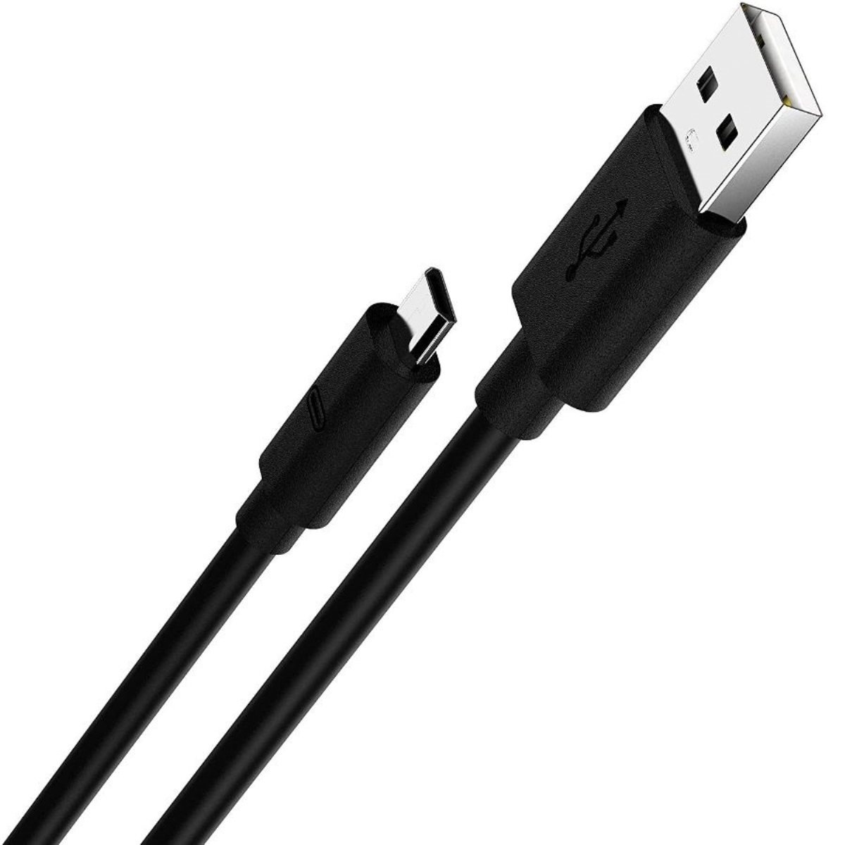 Schwarzes USB-Kabel mit einem USB- und einem Micro-USB-Anschluss. Das Kabel ist schwarz, auf weißem Hintergrund.