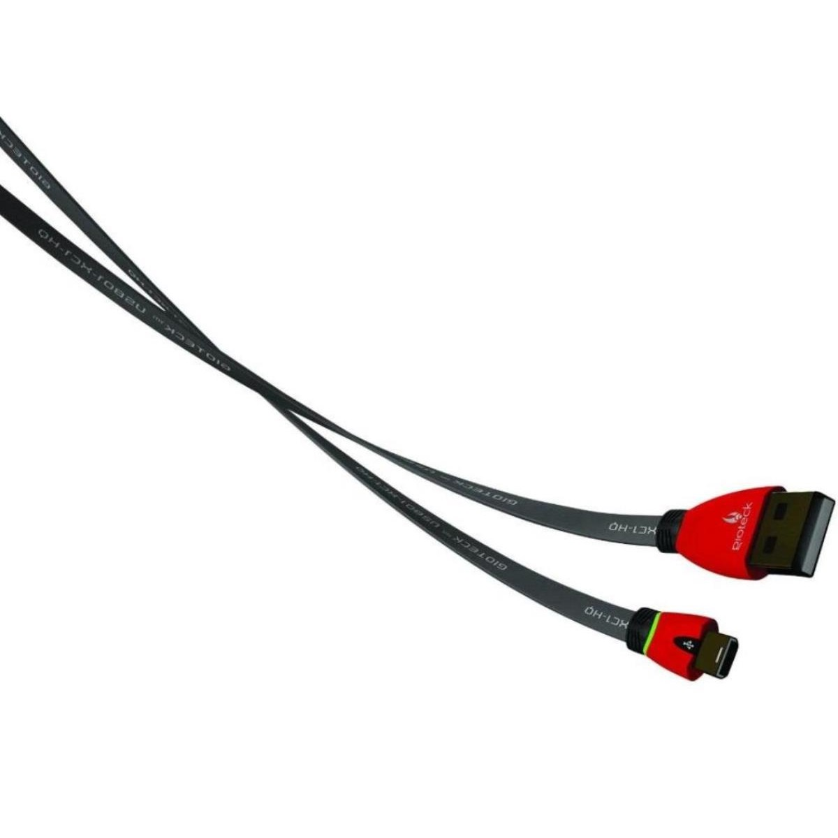 Zwei schwarze USB-Kabel mit roten Steckern. Die Kabel sind beschriftet.