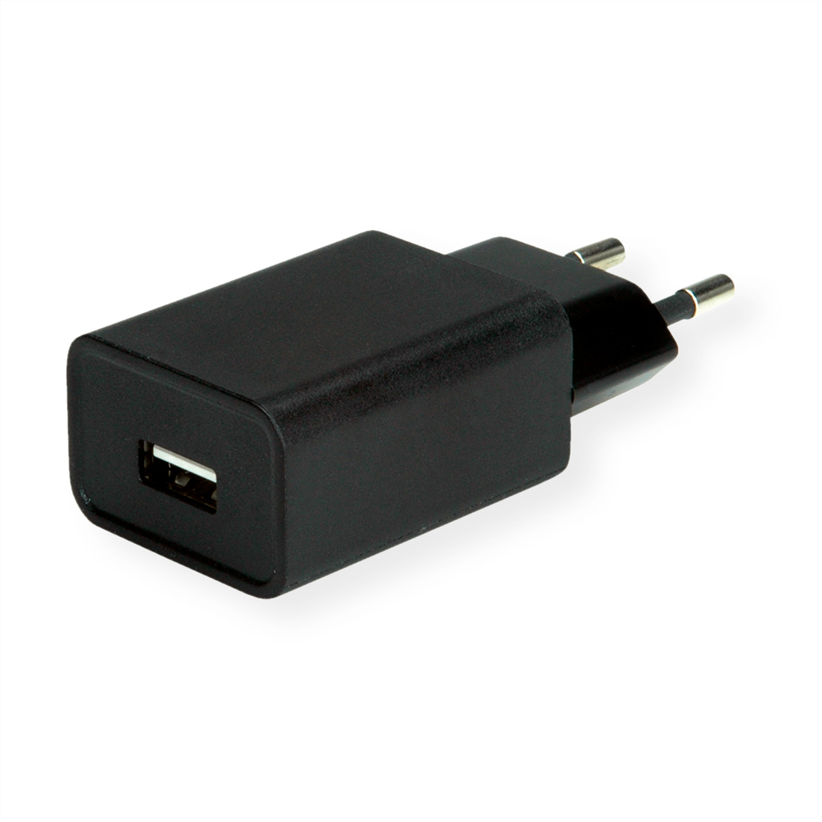 Een zwarte USB-oplader op een witte achtergrond. Het heeft twee pinnen voor het stopcontact.