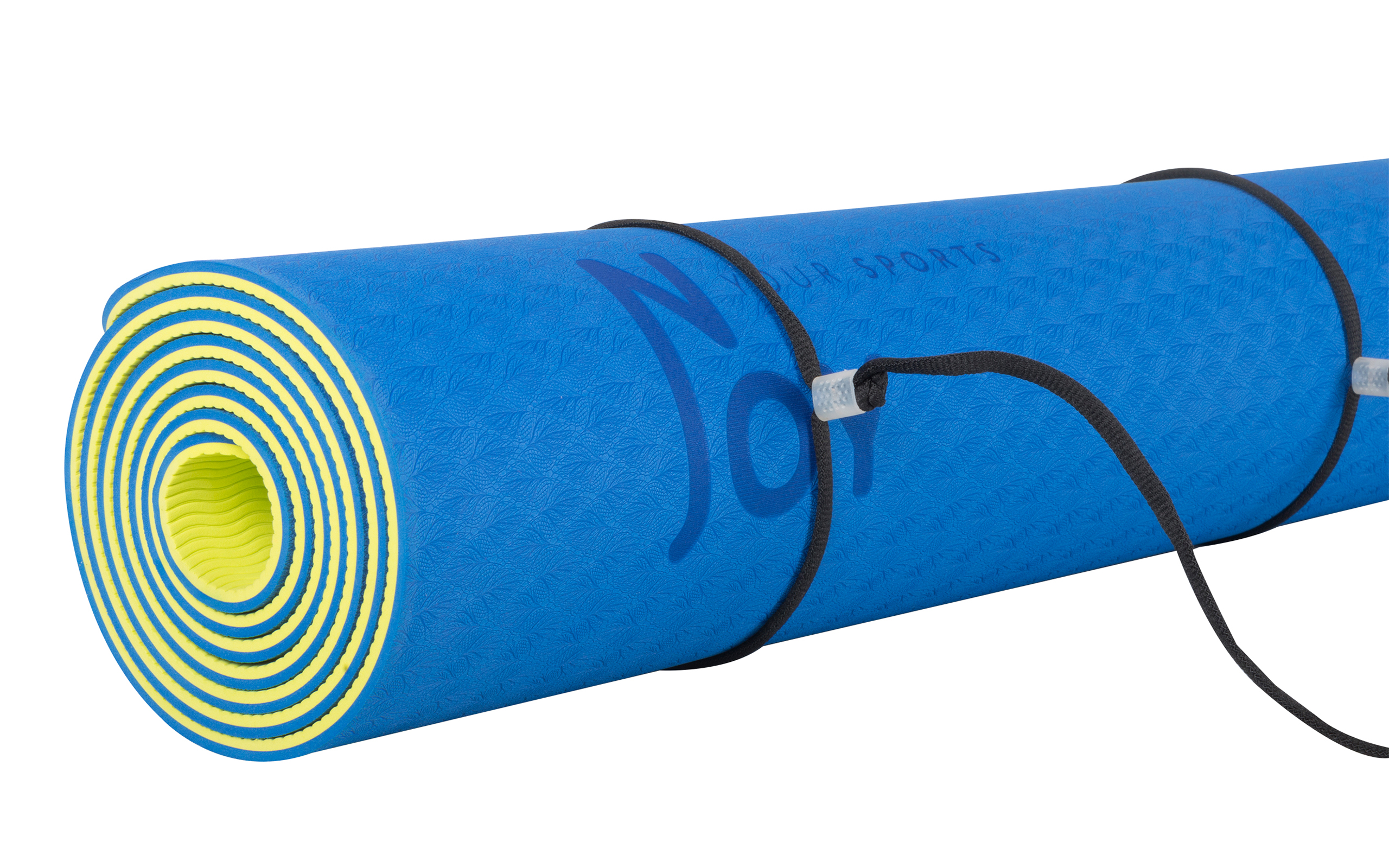 Eine aufgerollte blaue Yogamatte mit gelben Kanten, gesichert durch zwei schwarze Gurte.
