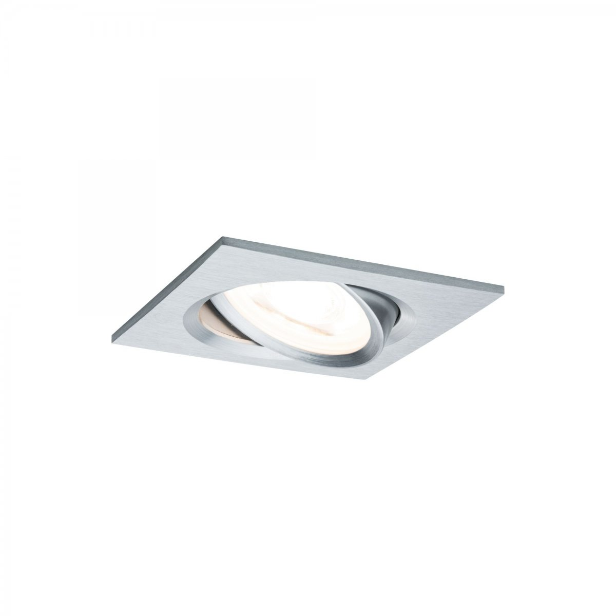 Ein Einbaustrahler, quadratisch mit silbernem Finish. Das Licht ist an.