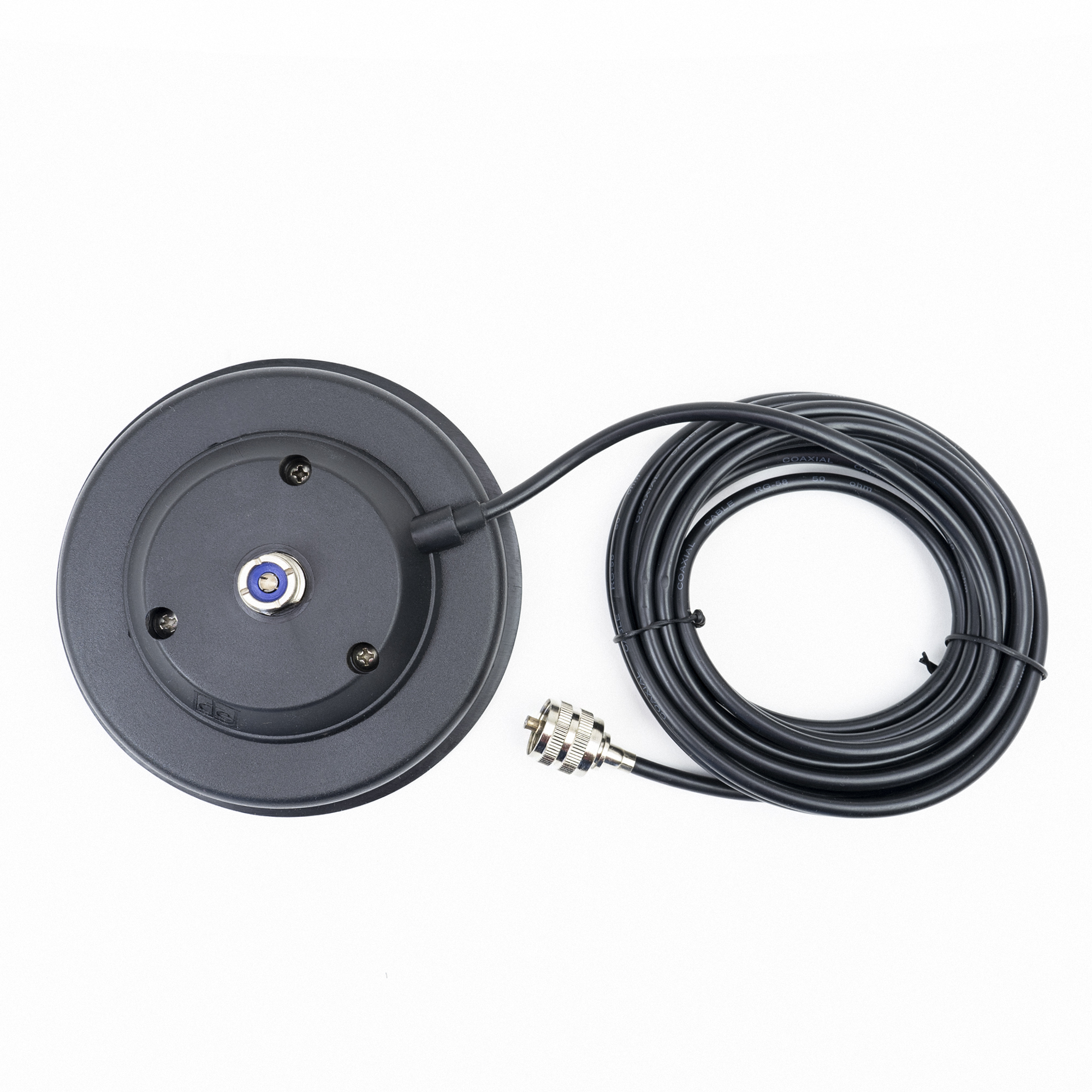 Schwarze Antennenbasis mit aufgewickeltem Kabel auf weißer Oberfläche. Das Kabel hat einen Stecker.