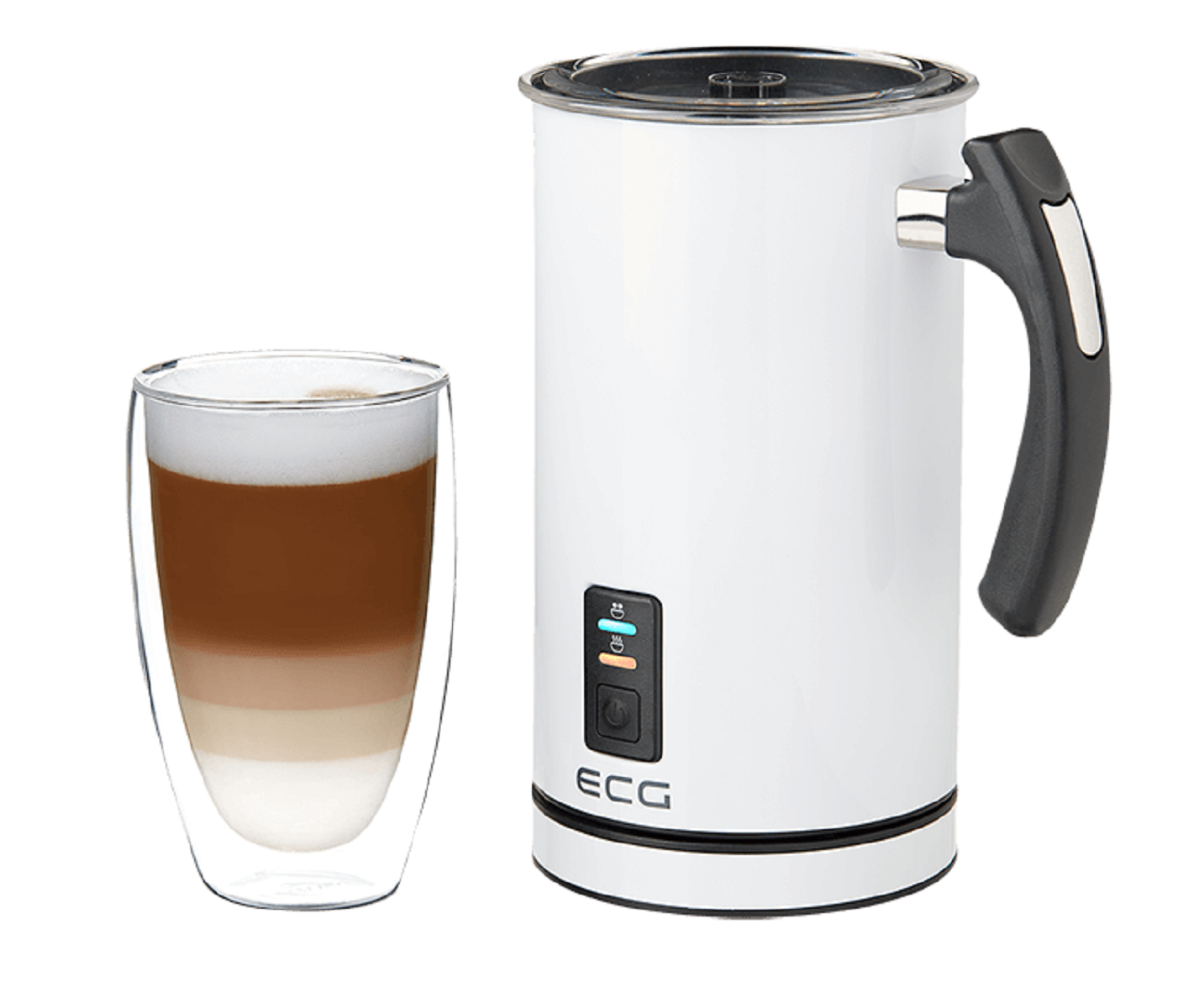 Biały spieniacz do mleka i szklanka warstwowej kawy z pianką.