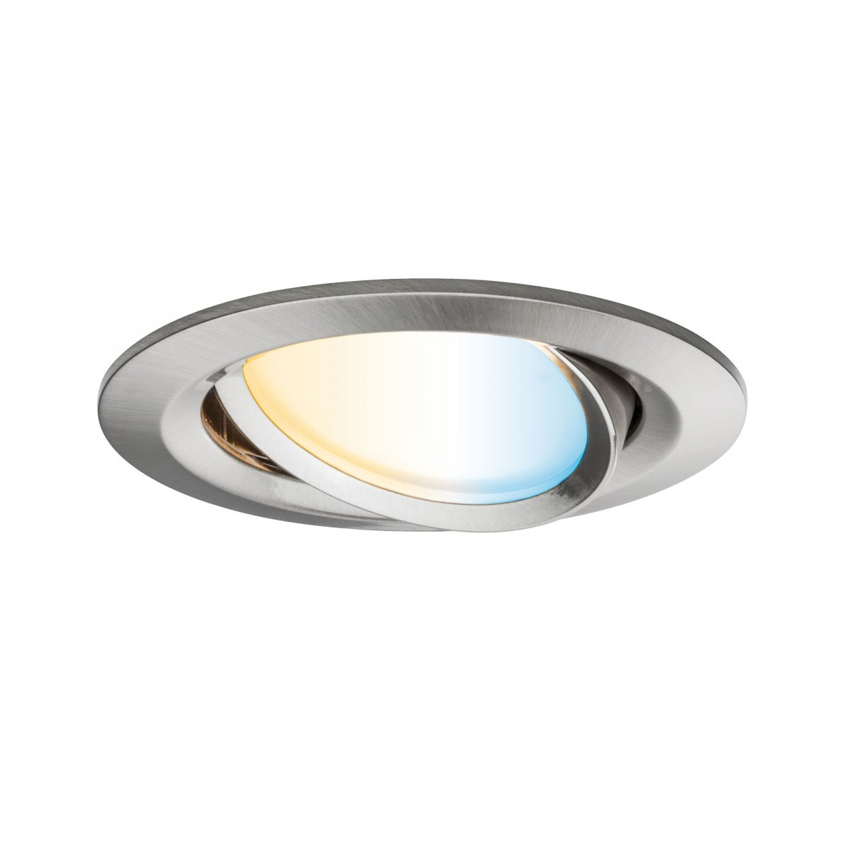 Einbaudeckenleuchte. Silberner Ring um das Licht. Weißer Hintergrund.