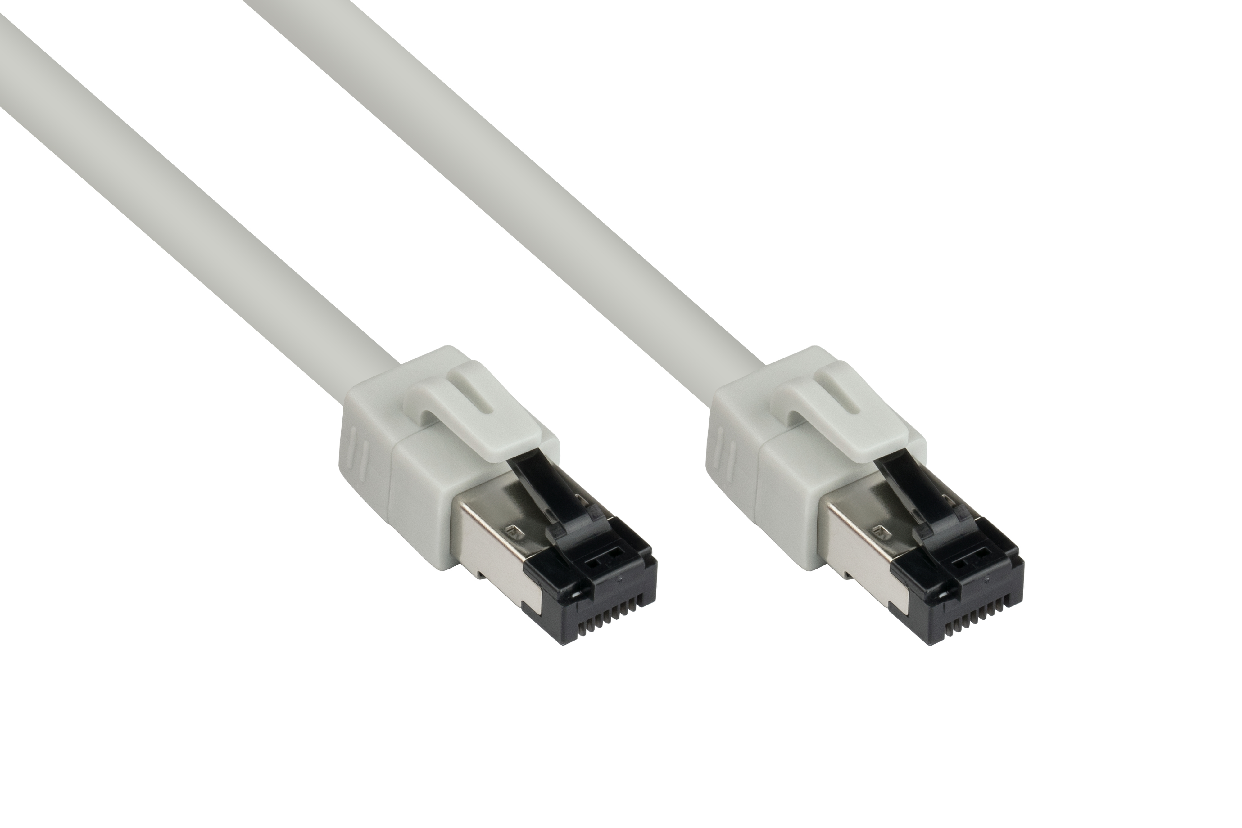 Due cavi di rete grigi con connettori su sfondo bianco.