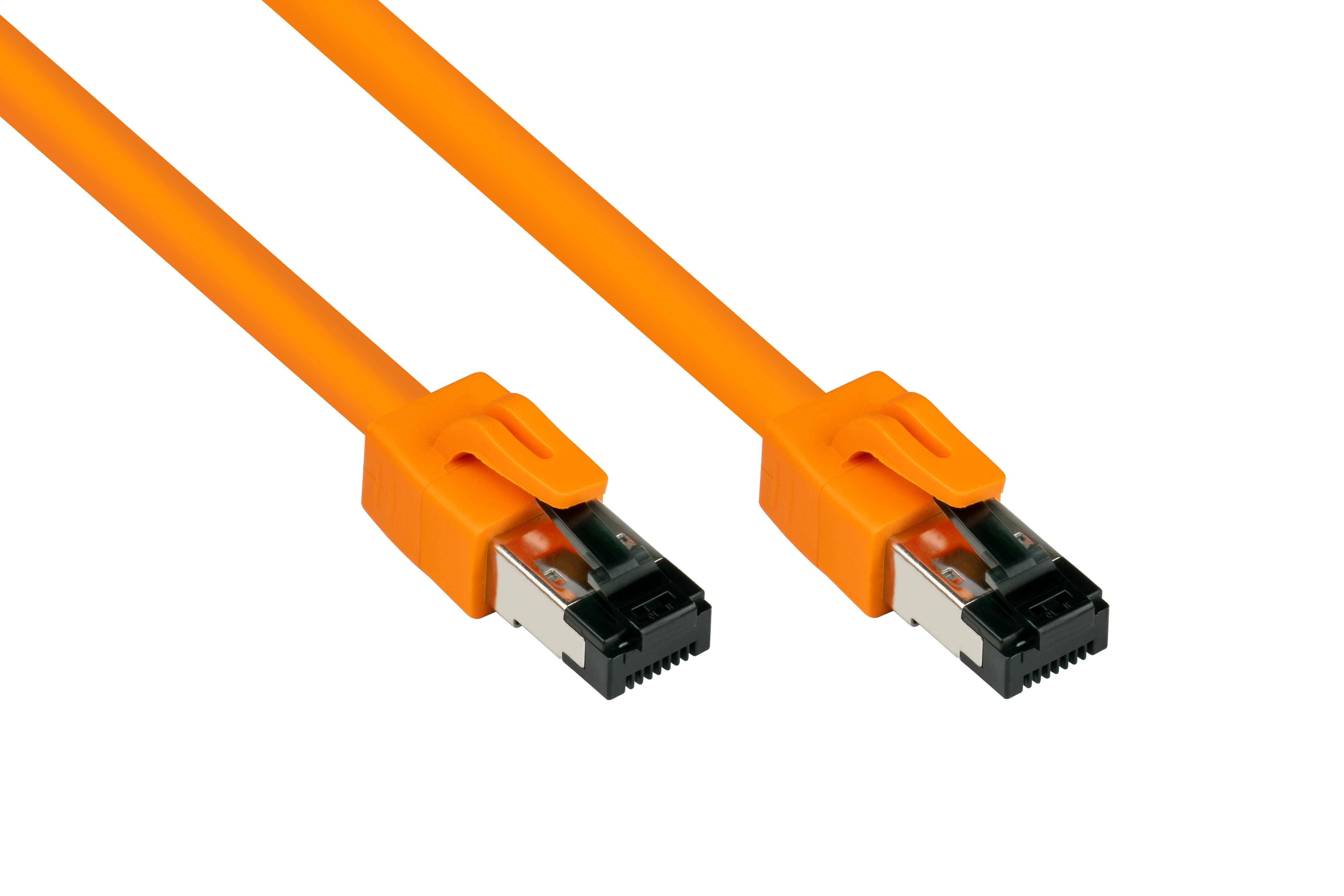 Oranges Ethernet-Kabel mit zwei silber-schwarzen Steckern auf weißem Hintergrund.