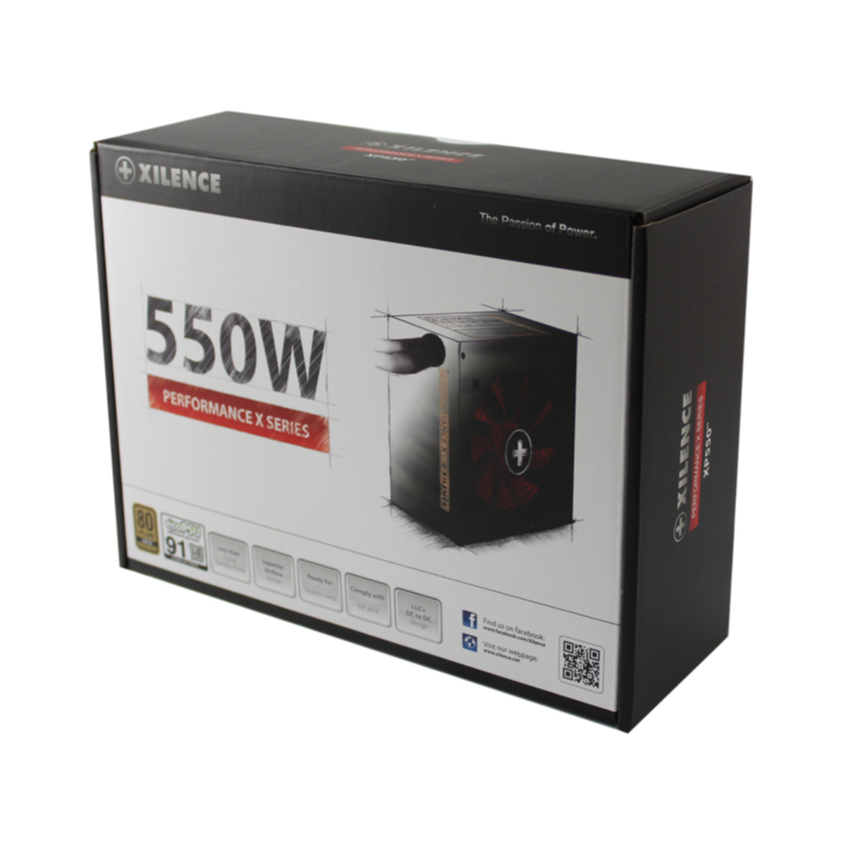 Schwarzer Netzteilkarton, Marke 'Xilence'. Aufschrift '550W Performance X Series', weißer Hintergrund.