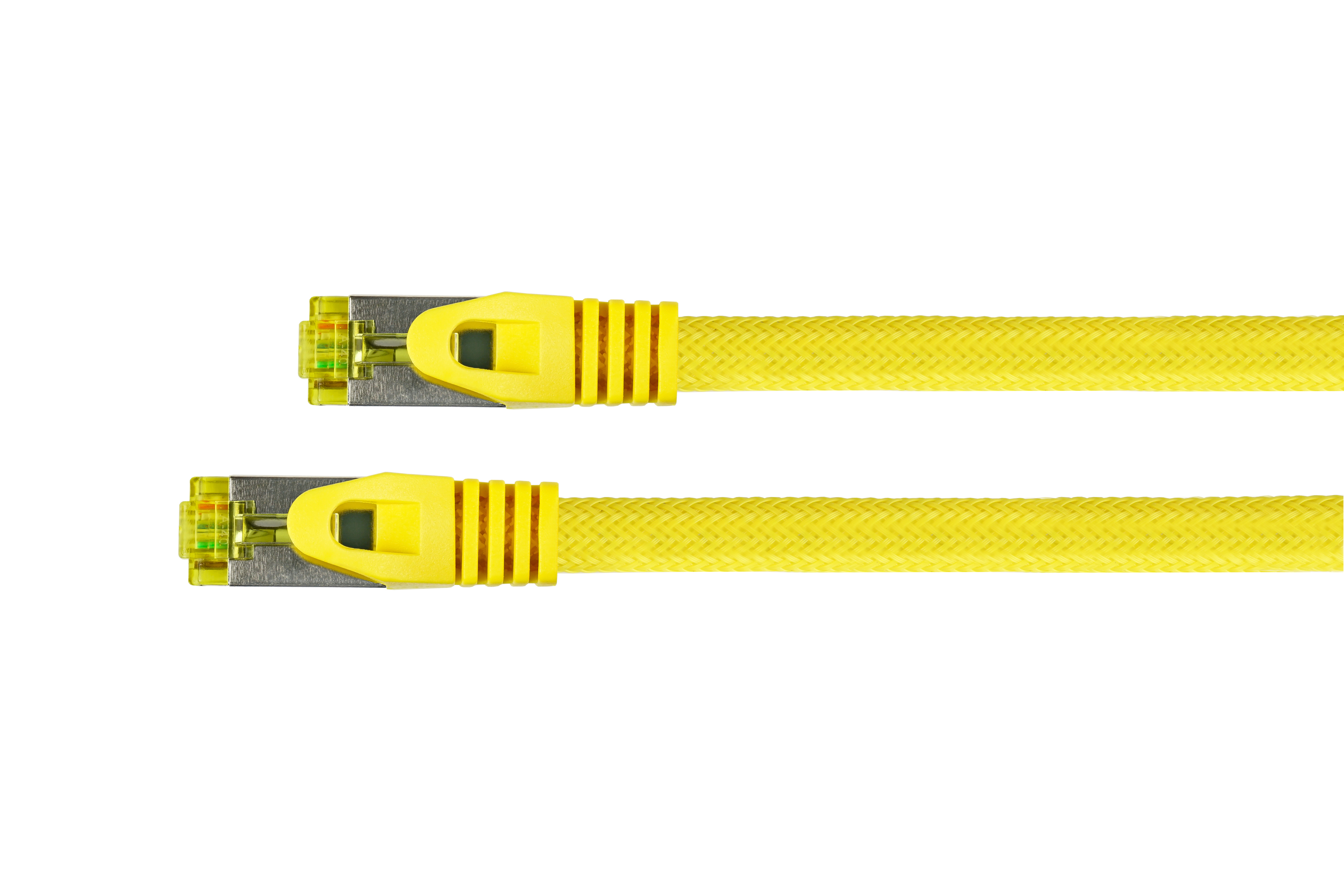 Due cavi Ethernet gialli con connettori argentati su sfondo bianco.