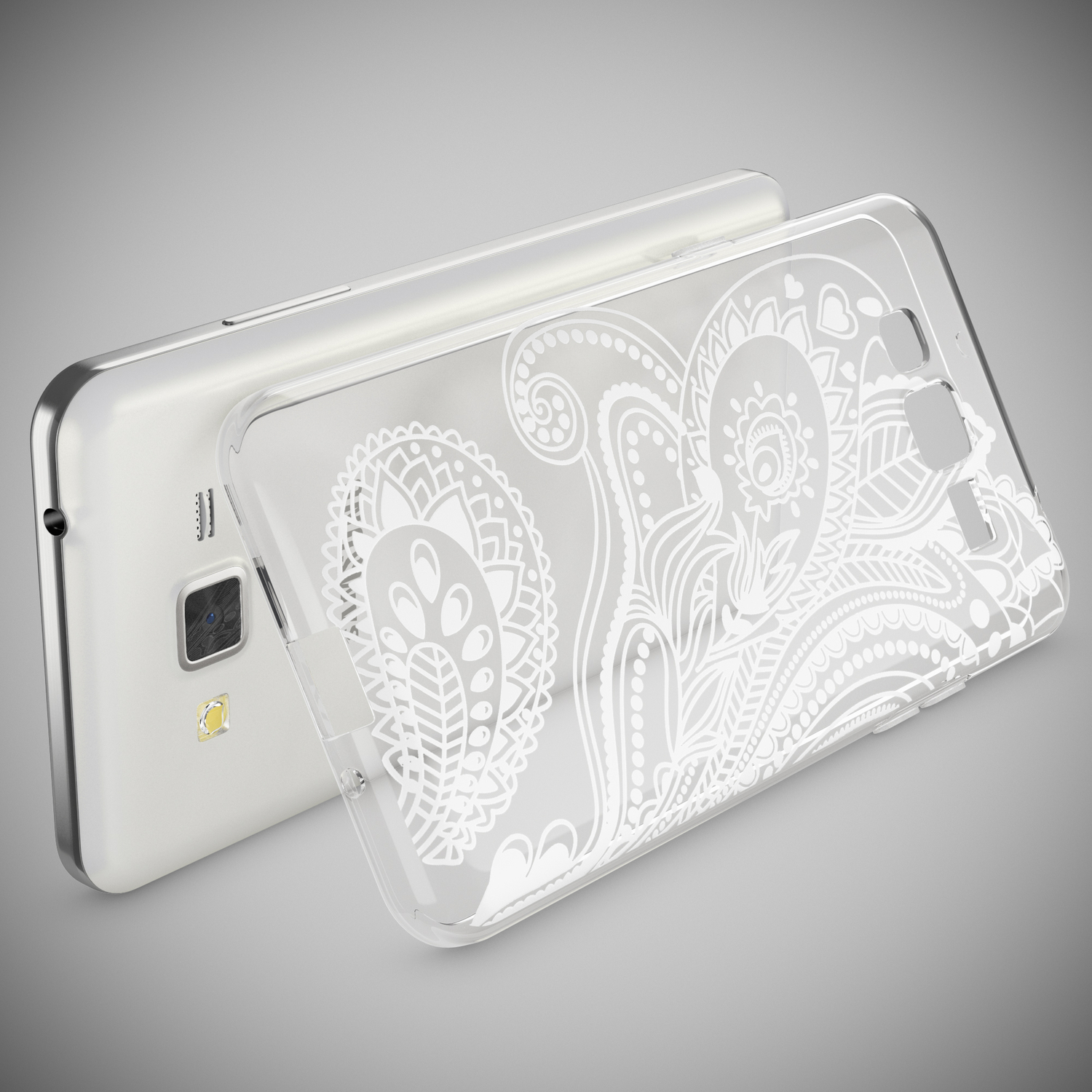 Funda transparente con diseño floral blanco. Un teléfono se muestra al fondo.